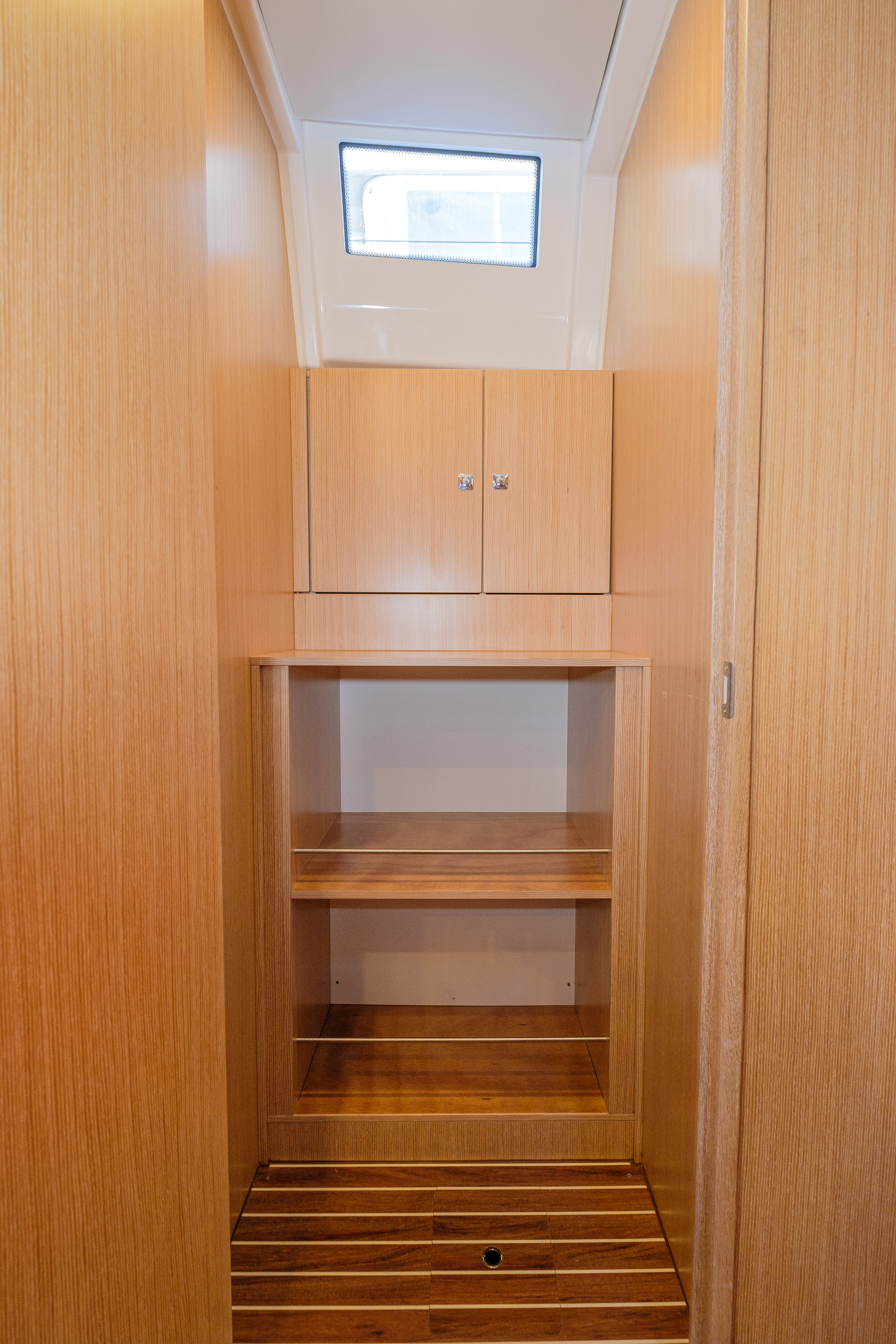 Bavaria C57 — photo 13