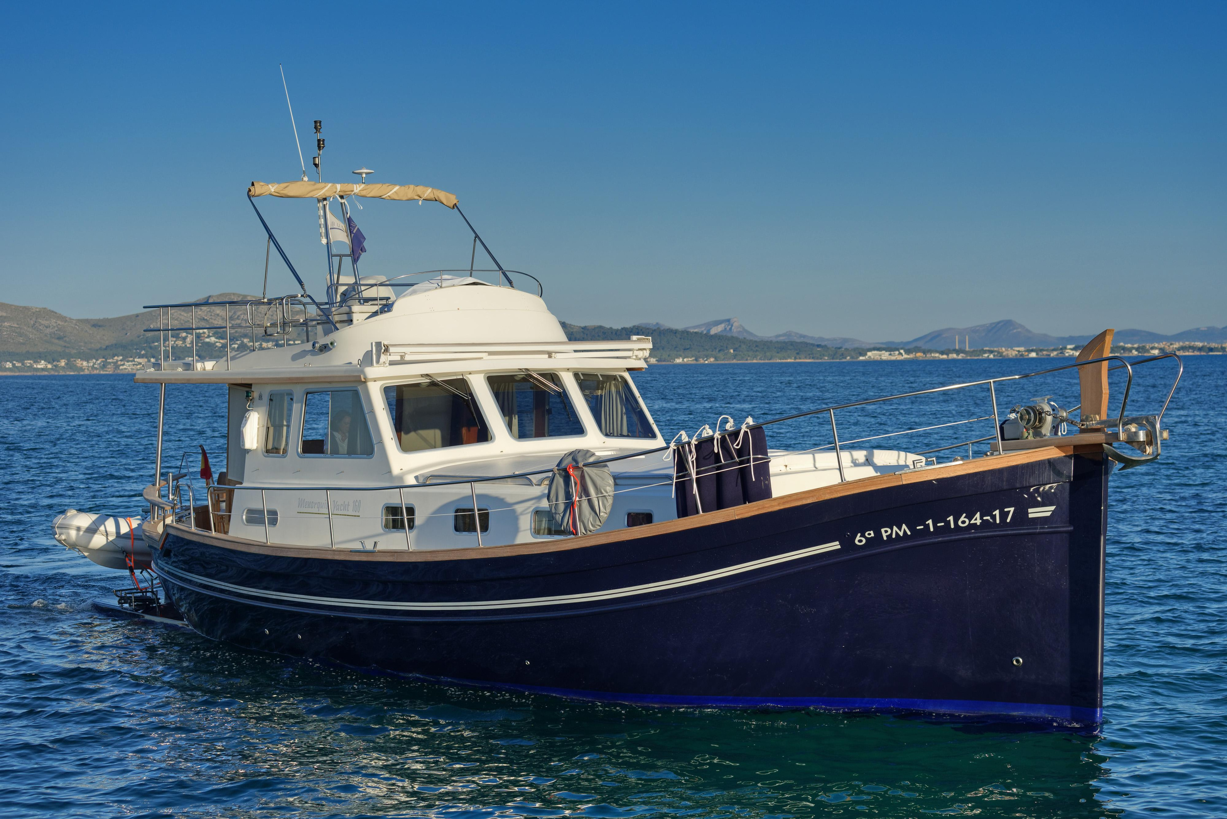 Photo #5 - Menorquin 160 FLY LUX (Buccara VI) in Mahon - 9237