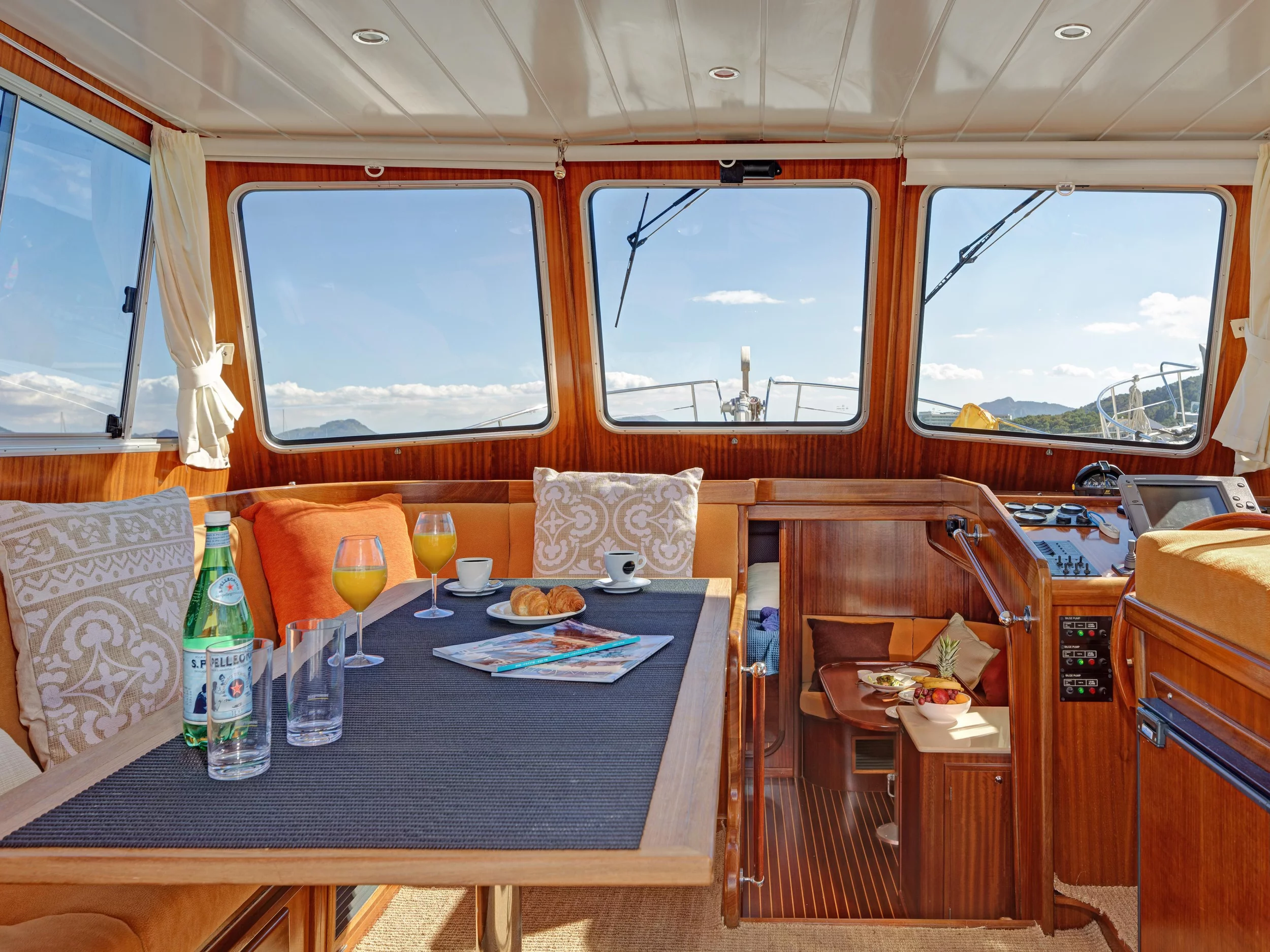 Menorquin 150 (Buccara IX) Interior image - 7