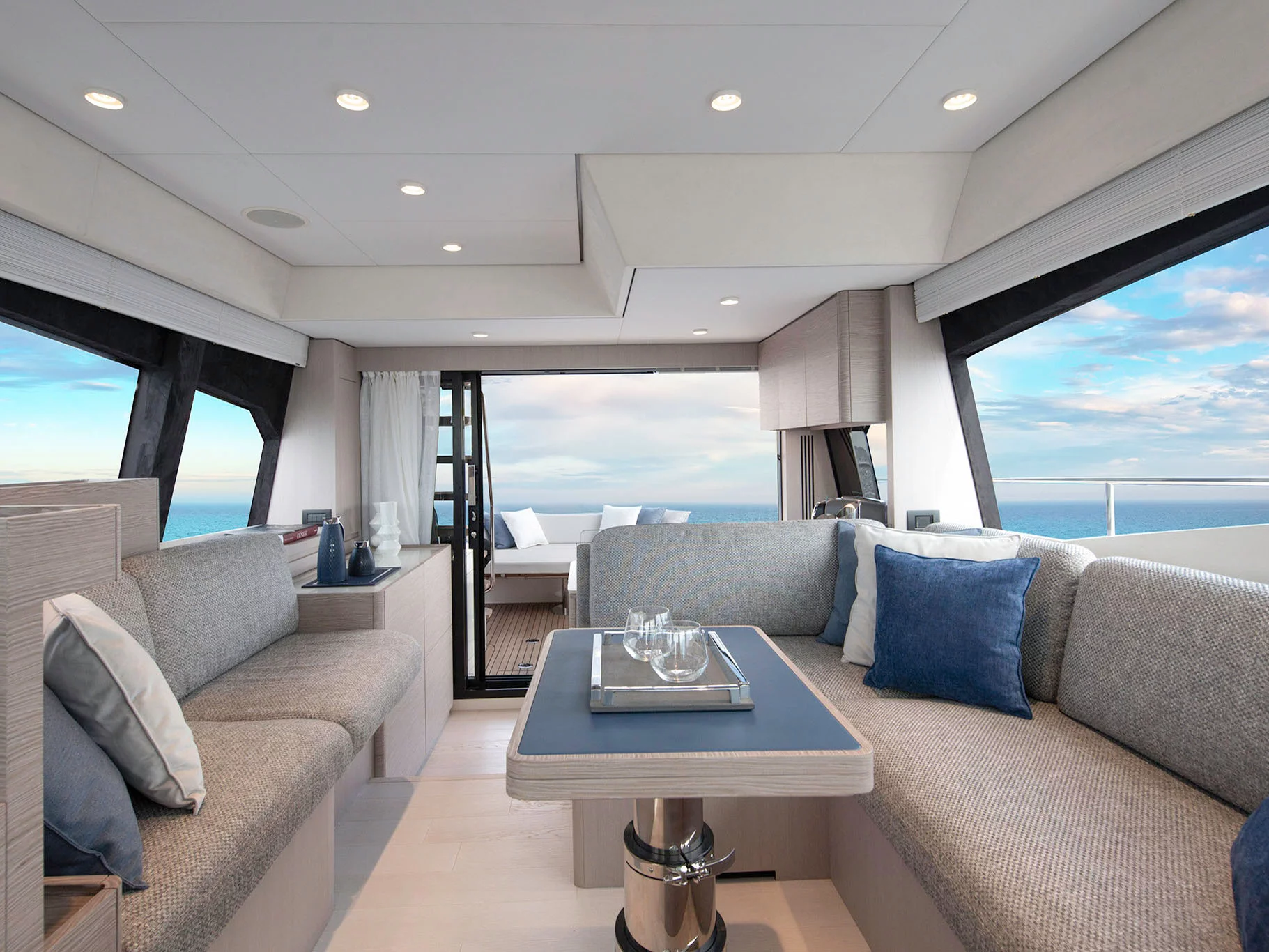 Ferretti 500 (Anna) Interior image - 14