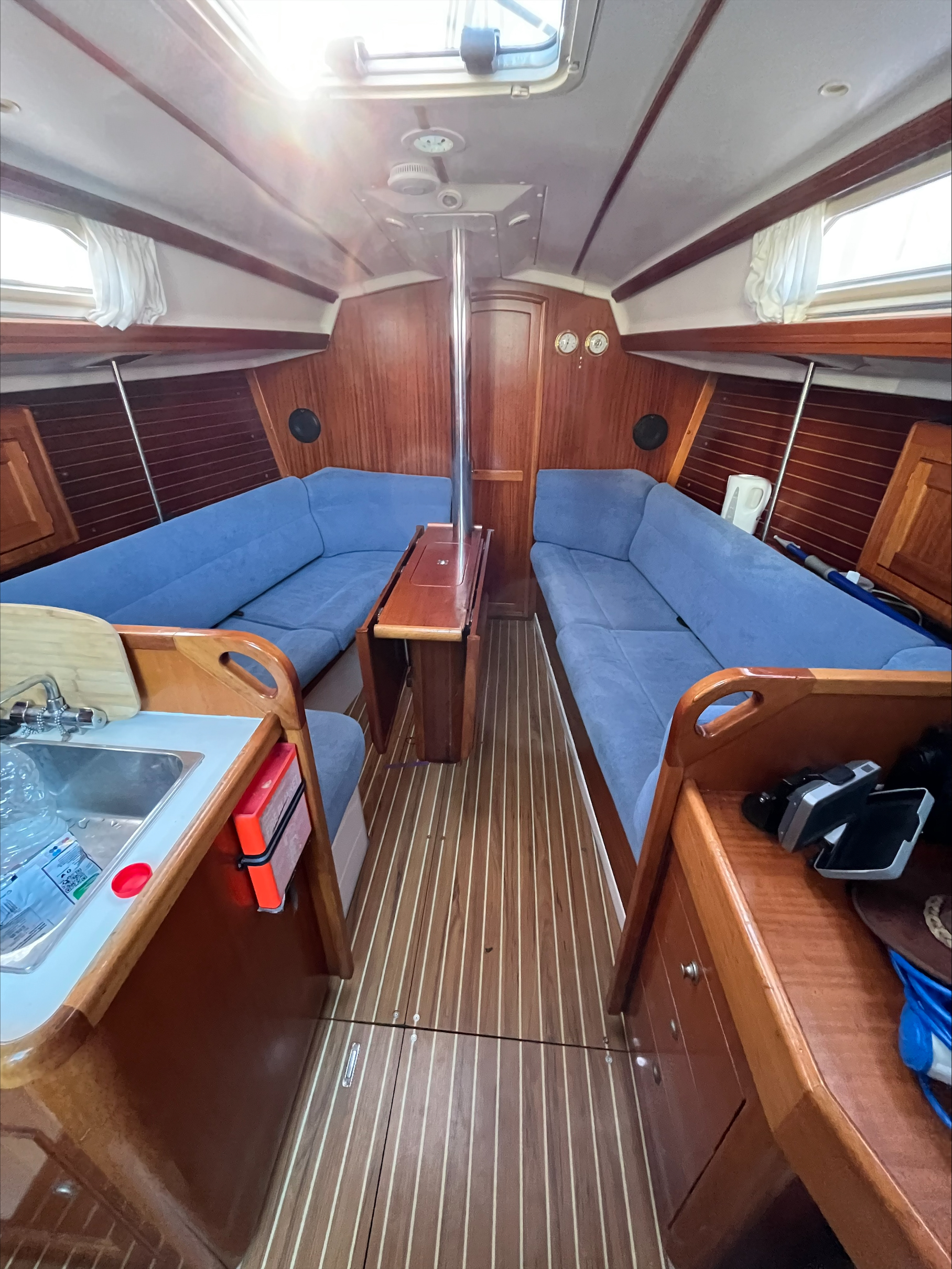 Photo #9 - Elan 333 (Escapade) in Poole - 15474