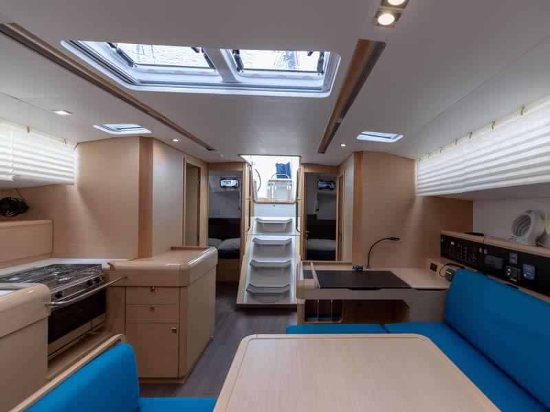 Photo #2 - Sun Odyssey 519 (MAMIWATA II) in Santa Maria di Leuca - 20327