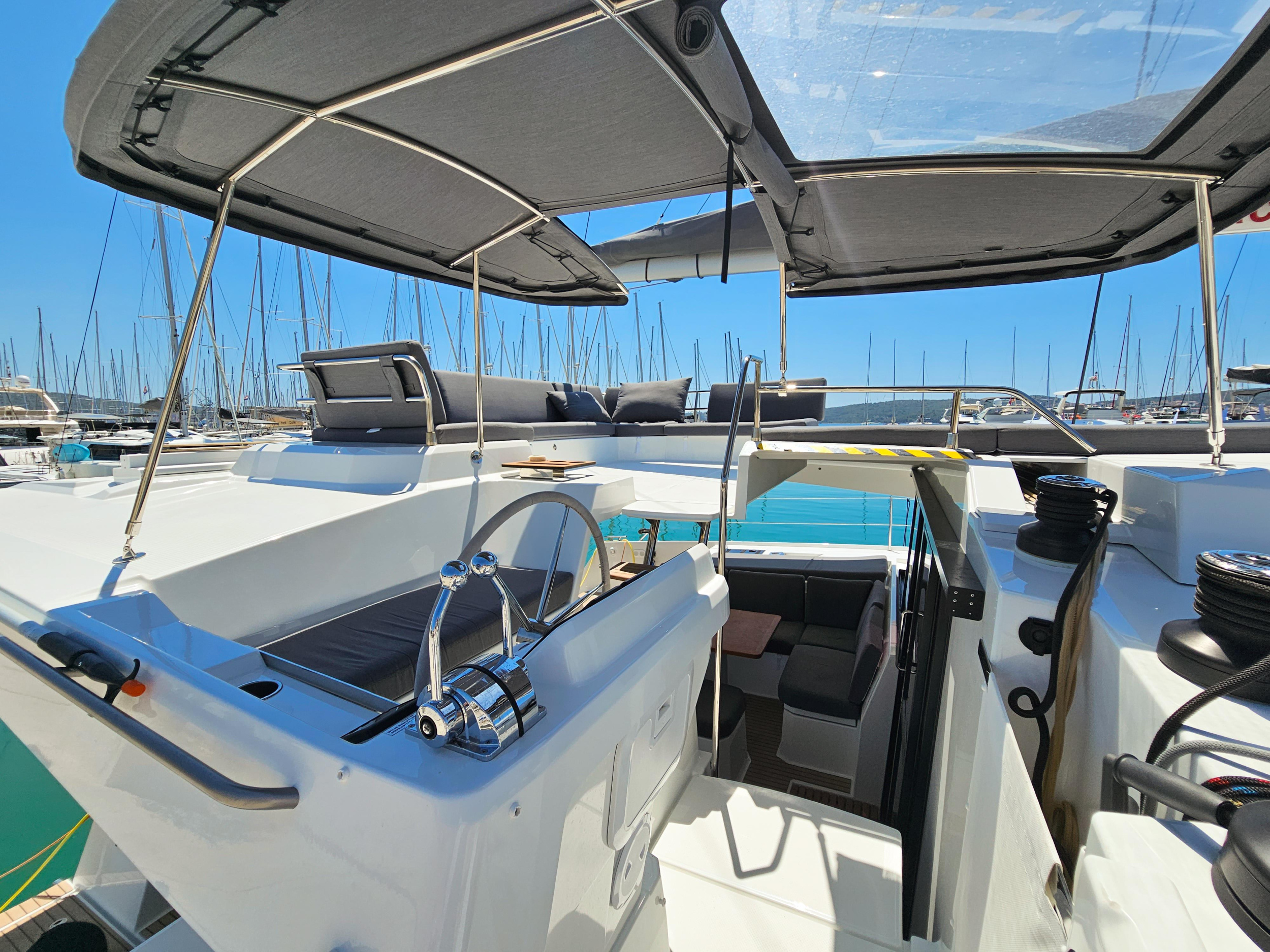 Photo #10 - Fountaine Pajot Elba 45 (Marina) in Trogir - 18639