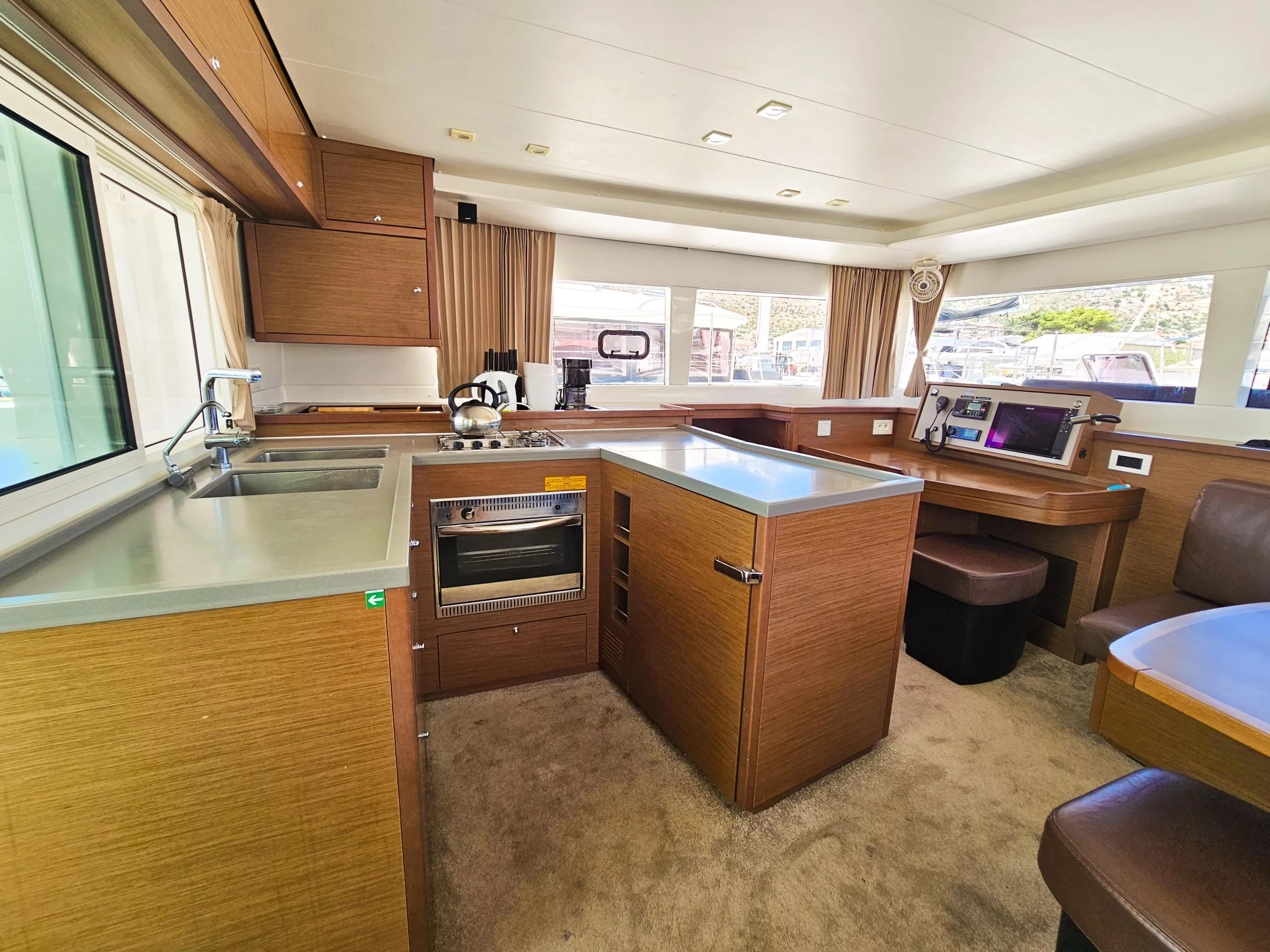 Lagoon 450 Fly (NADA I) Interior image - 16