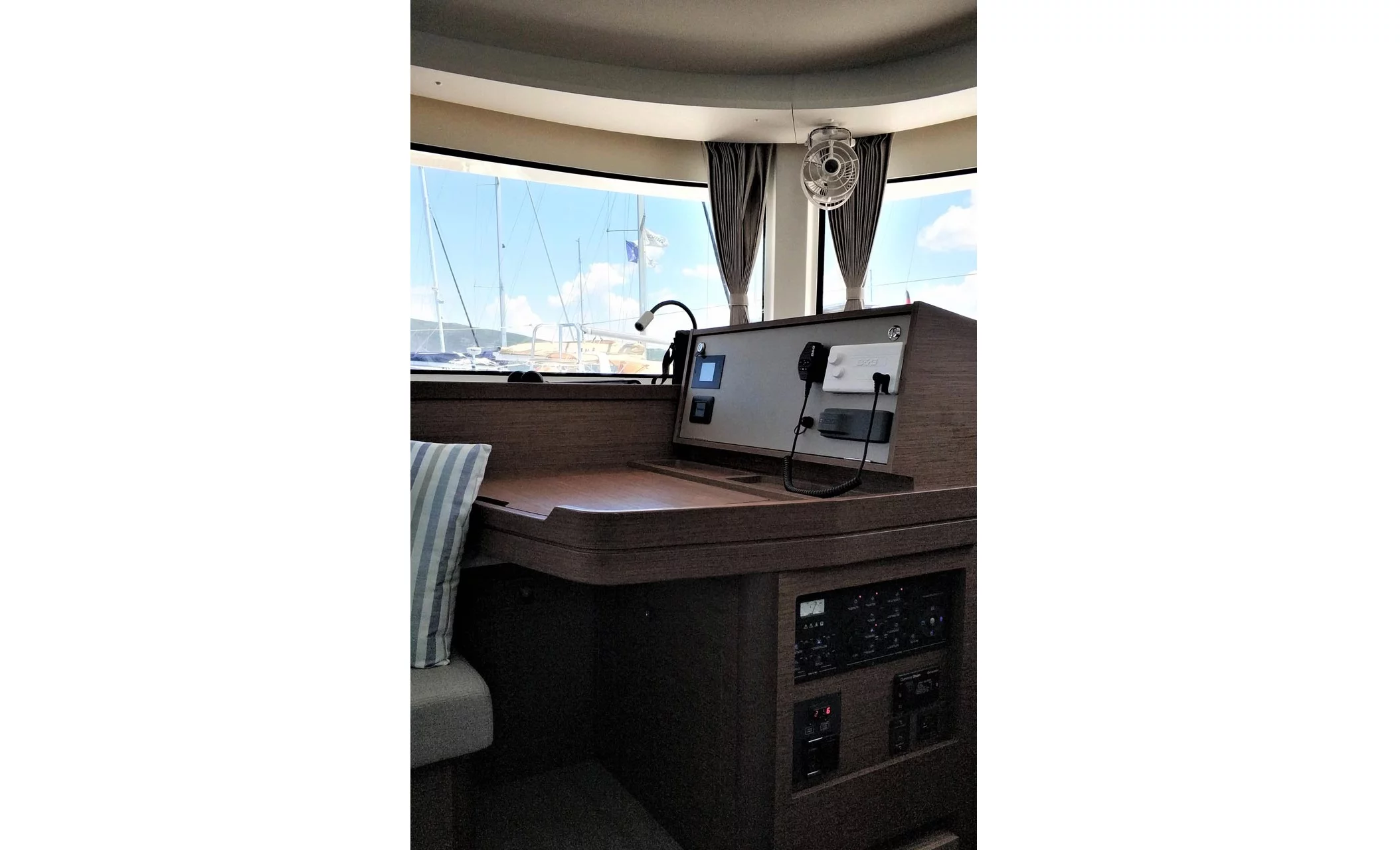 Lagoon 42 (Niki)  - 17