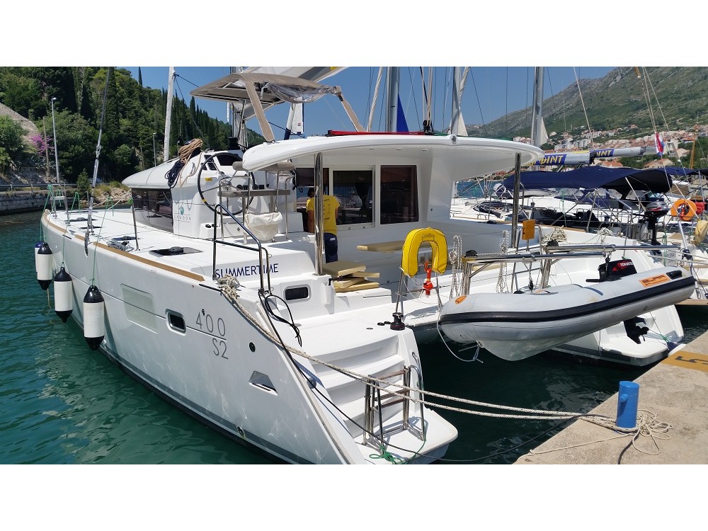 Lagoon 400 S2 — photo 1