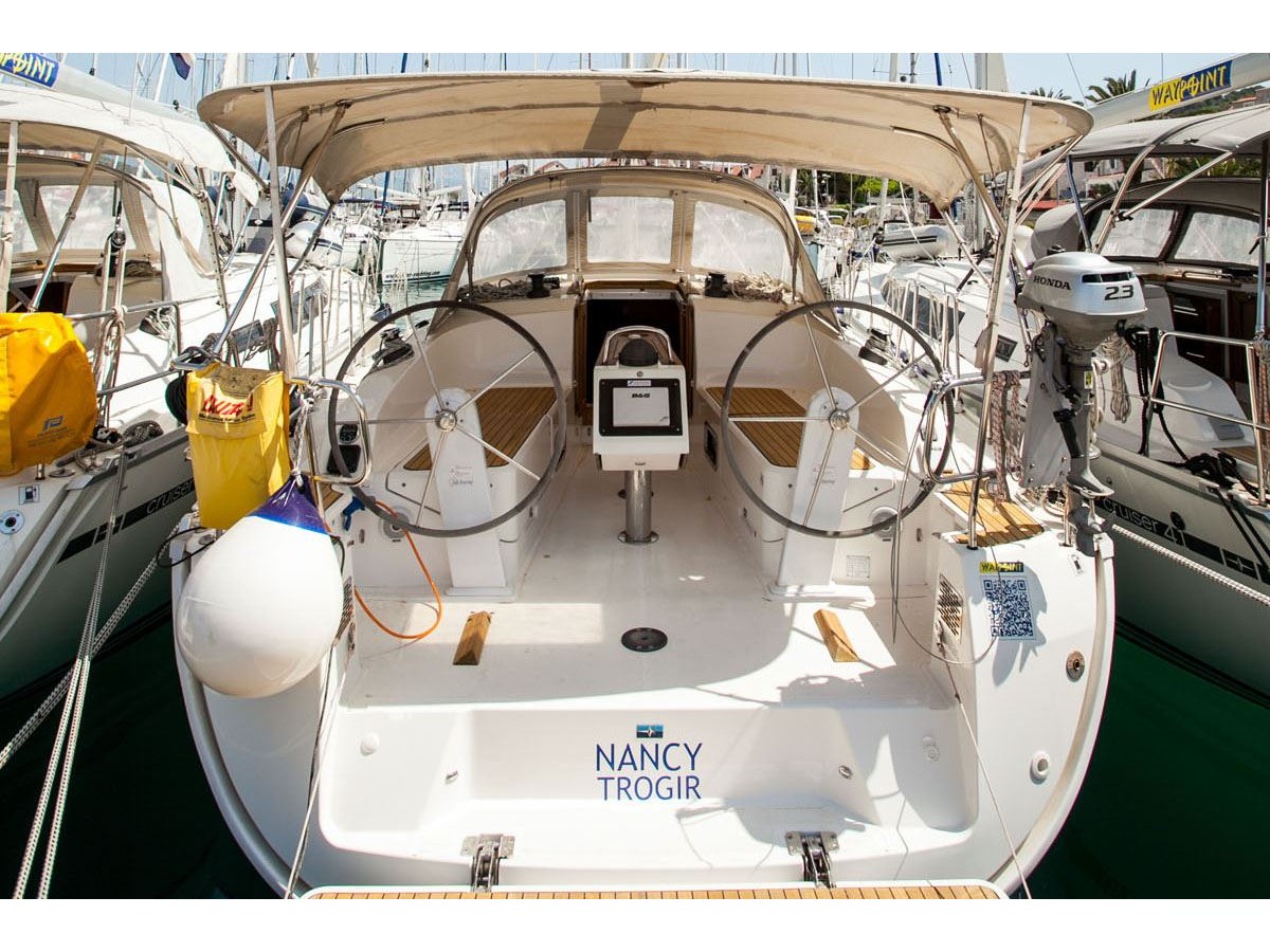 Bavaria Cruiser 37 — photo 1