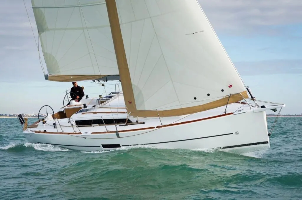 Dufour 350 Adventure — photo 10