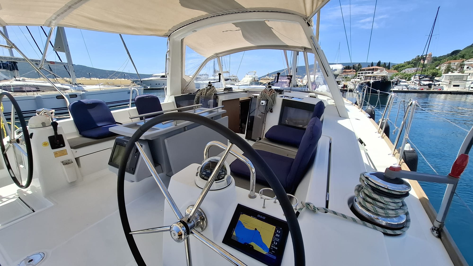 Oceanis 45, 3 cabins — photo 4
