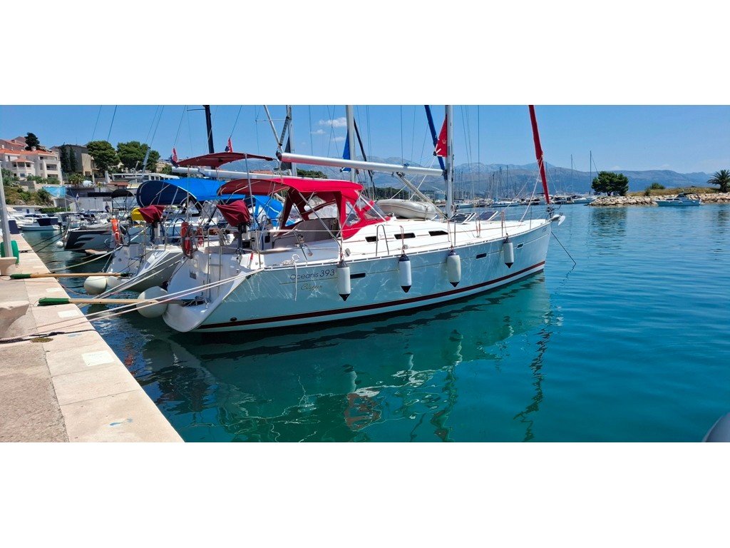 Oceanis 393 Clipper — photo 1