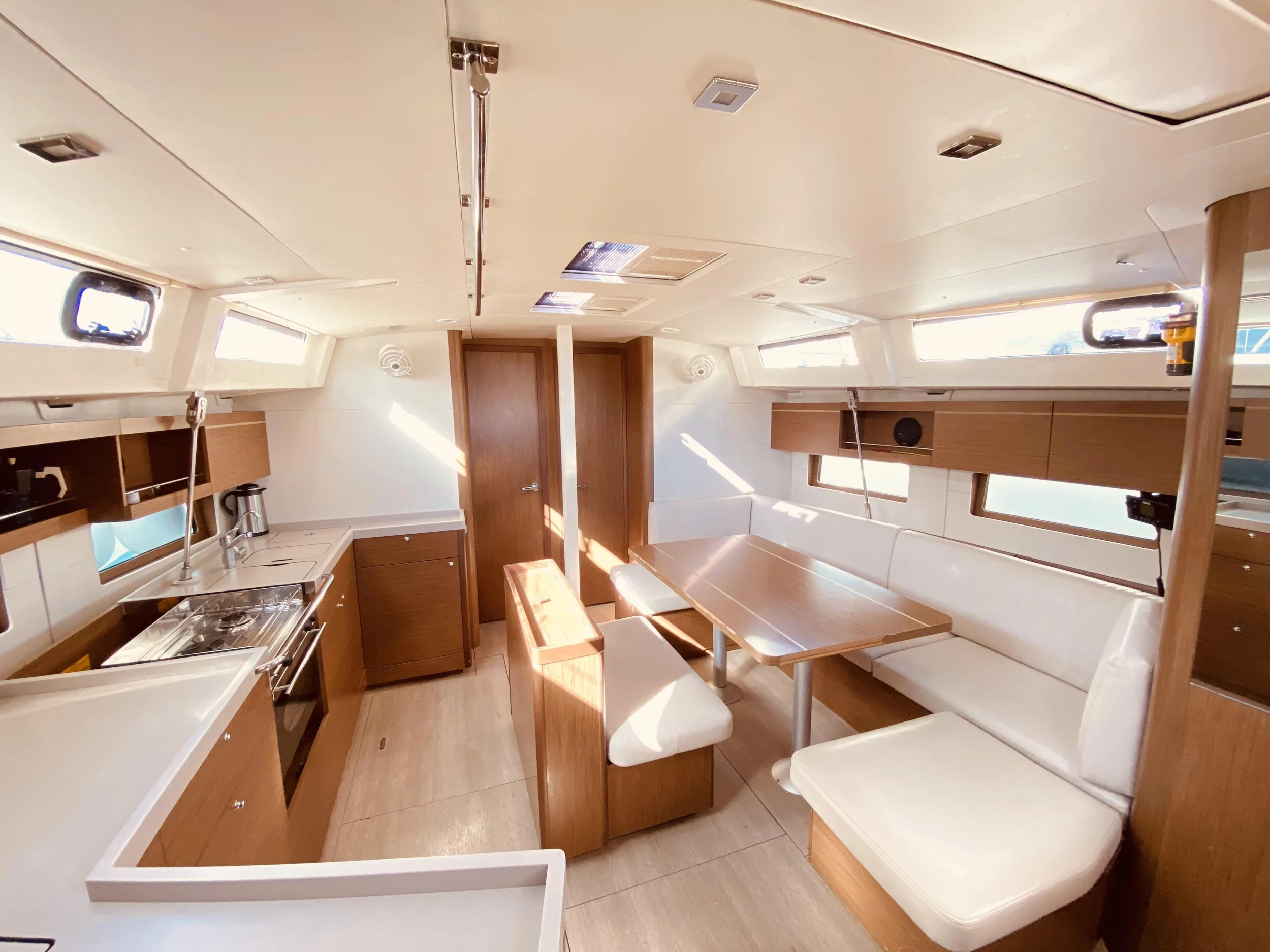 Oceanis 46.1 (Marbella (Pax 12)) Interior image - 14