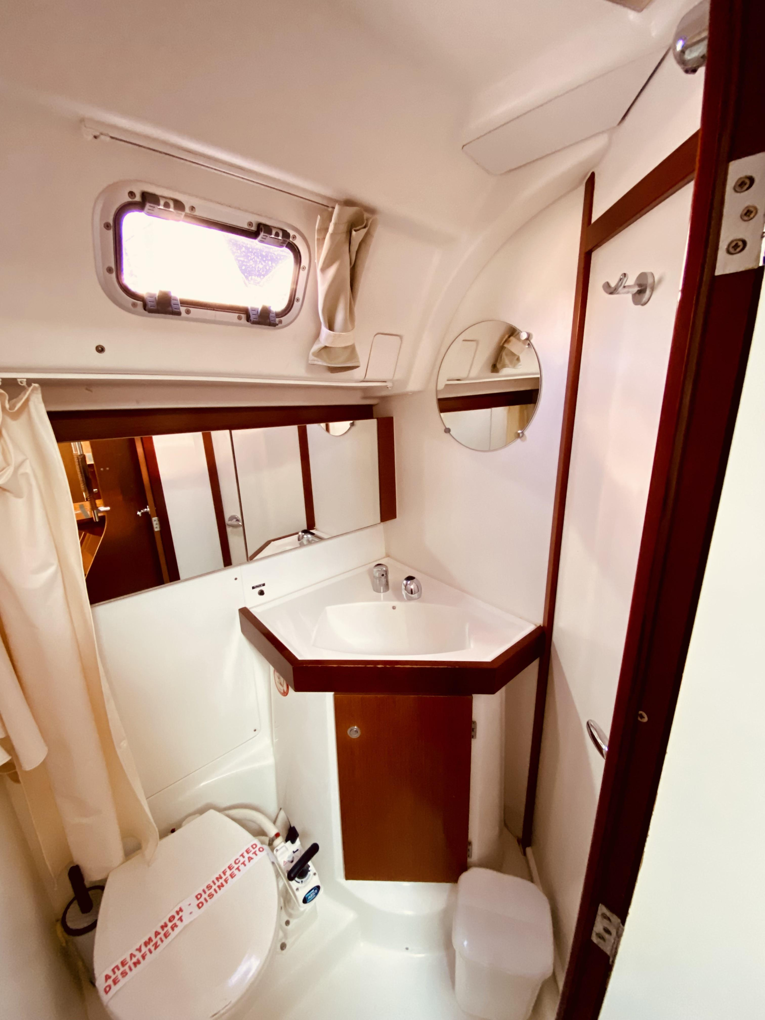 Photo #4 - Oceanis 50 (Pura Vida (Pax 12)) in Lefkada - 6497