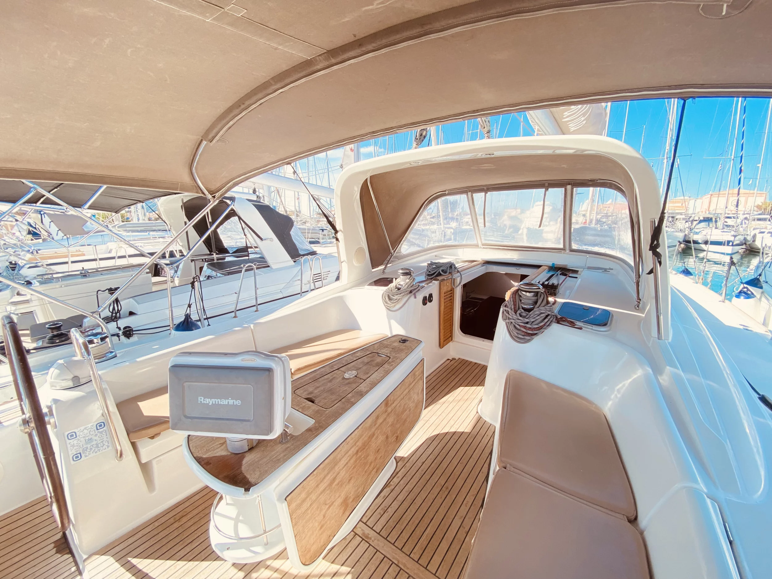 Oceanis 50 (Pura Vida (Pax 12))  - 12