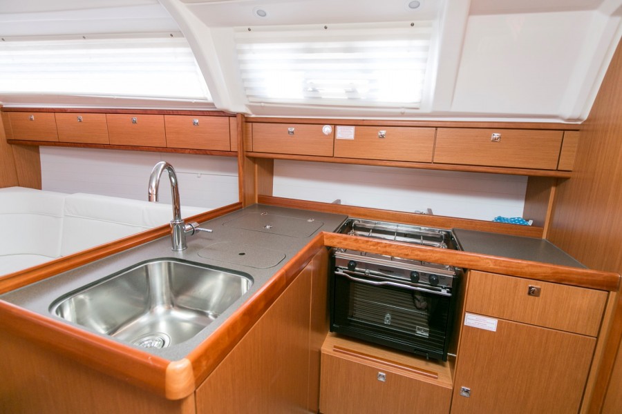 Photo #6 - Bavaria Cruiser 37 (ALANI) en Pula - 20373