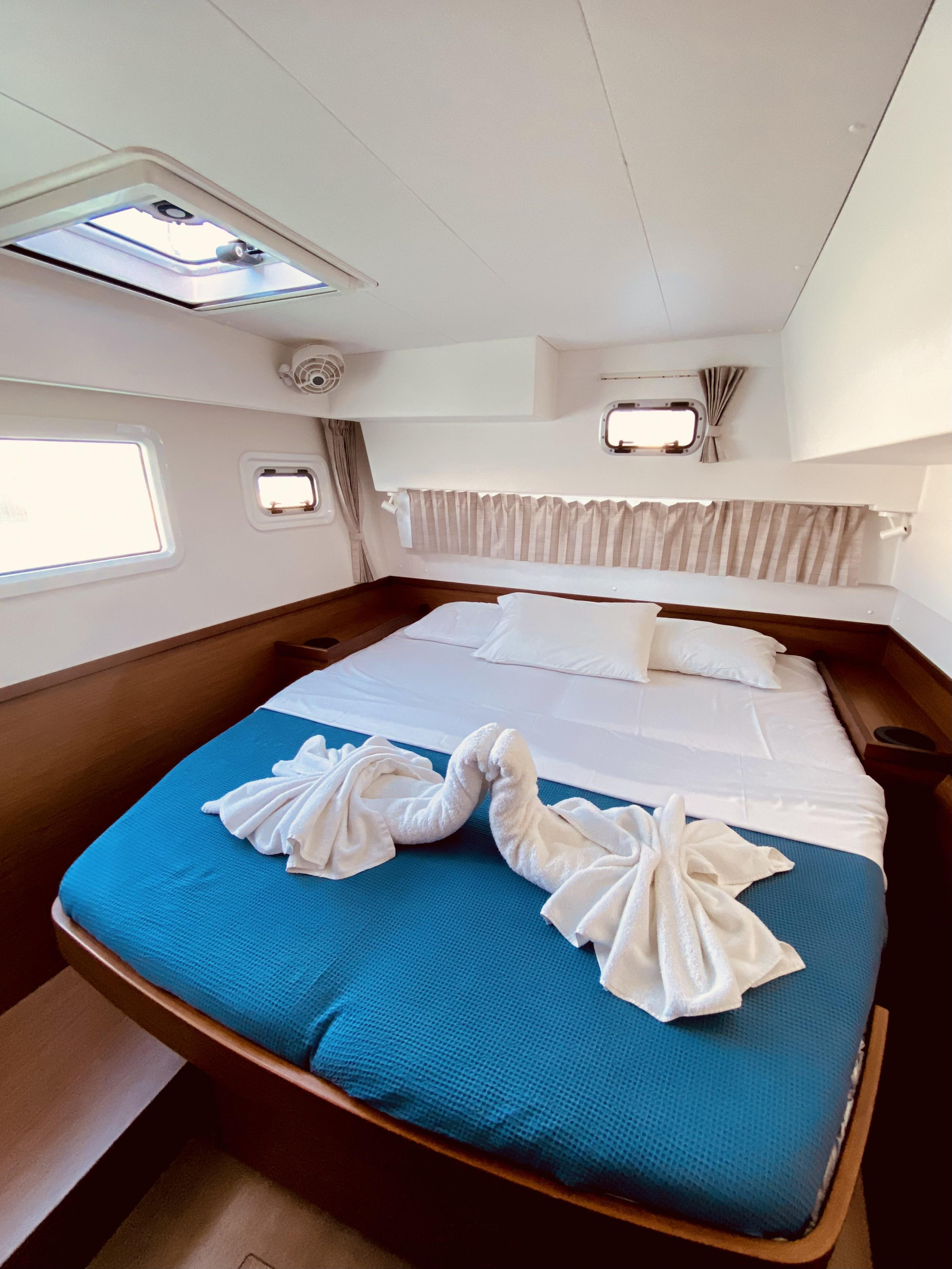 Photo #5 - Lagoon 42 (Katerina (Pax 12)) en Lefkada - 11575