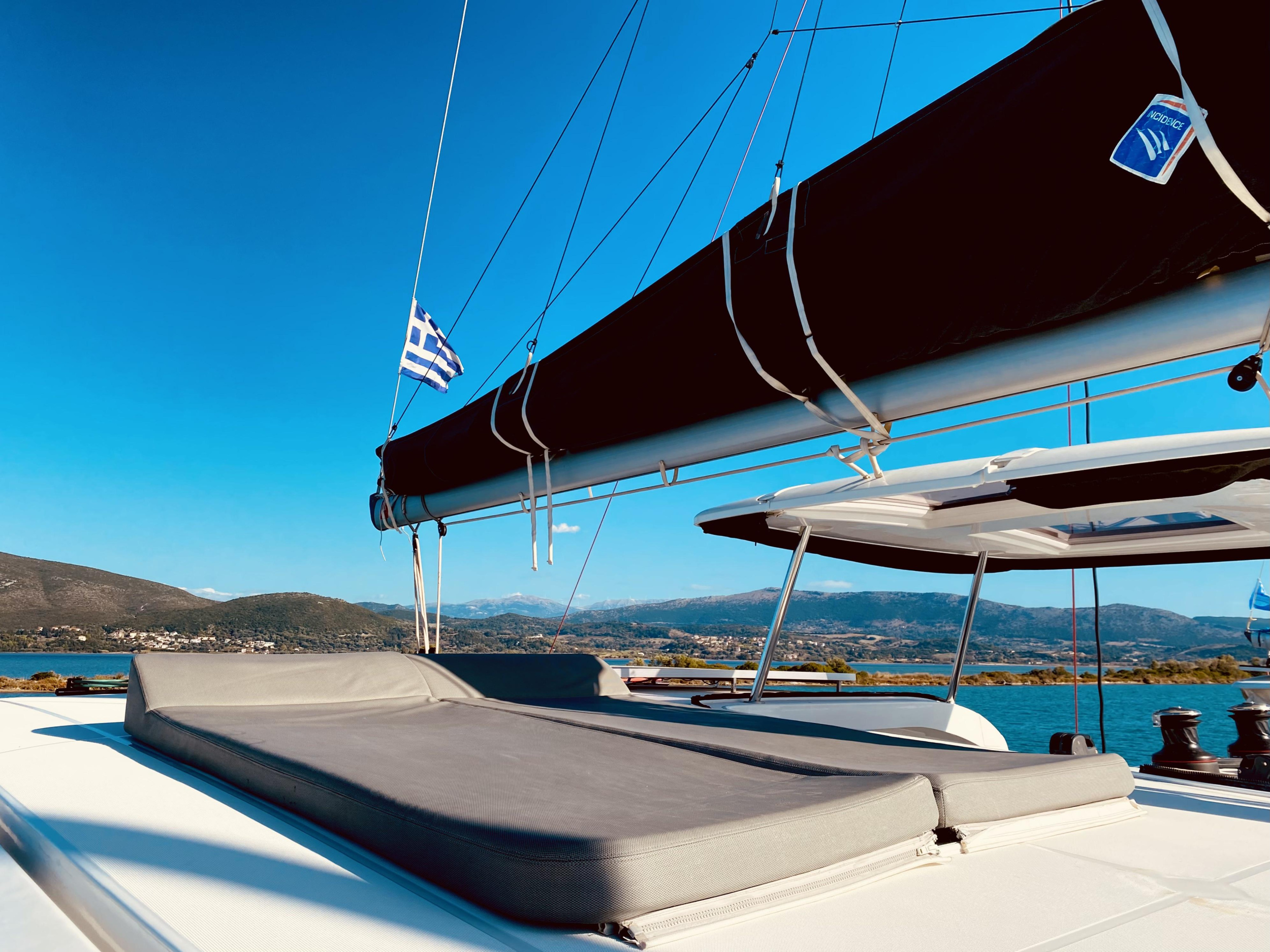 Photo #3 - Lagoon 42 (Katerina (Pax 12)) en Lefkada - 11575