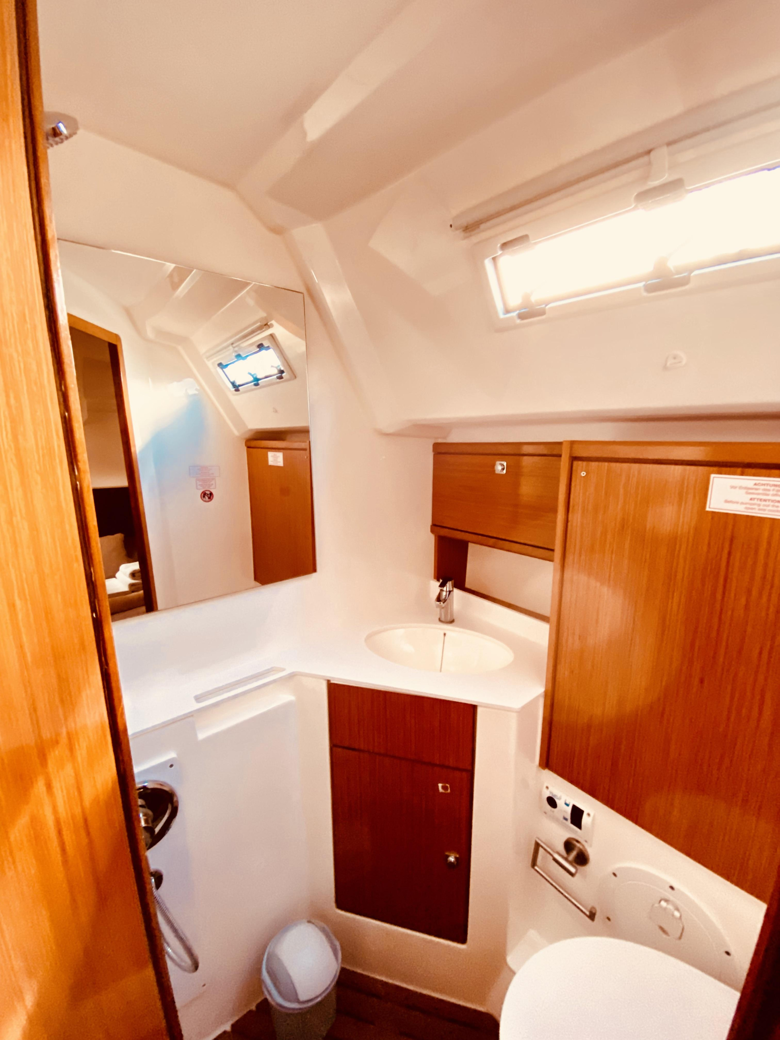 Photo #3 - Bavaria Cruiser 46 Style (Euphoria (Pax 10)) in Lefkada - 16006