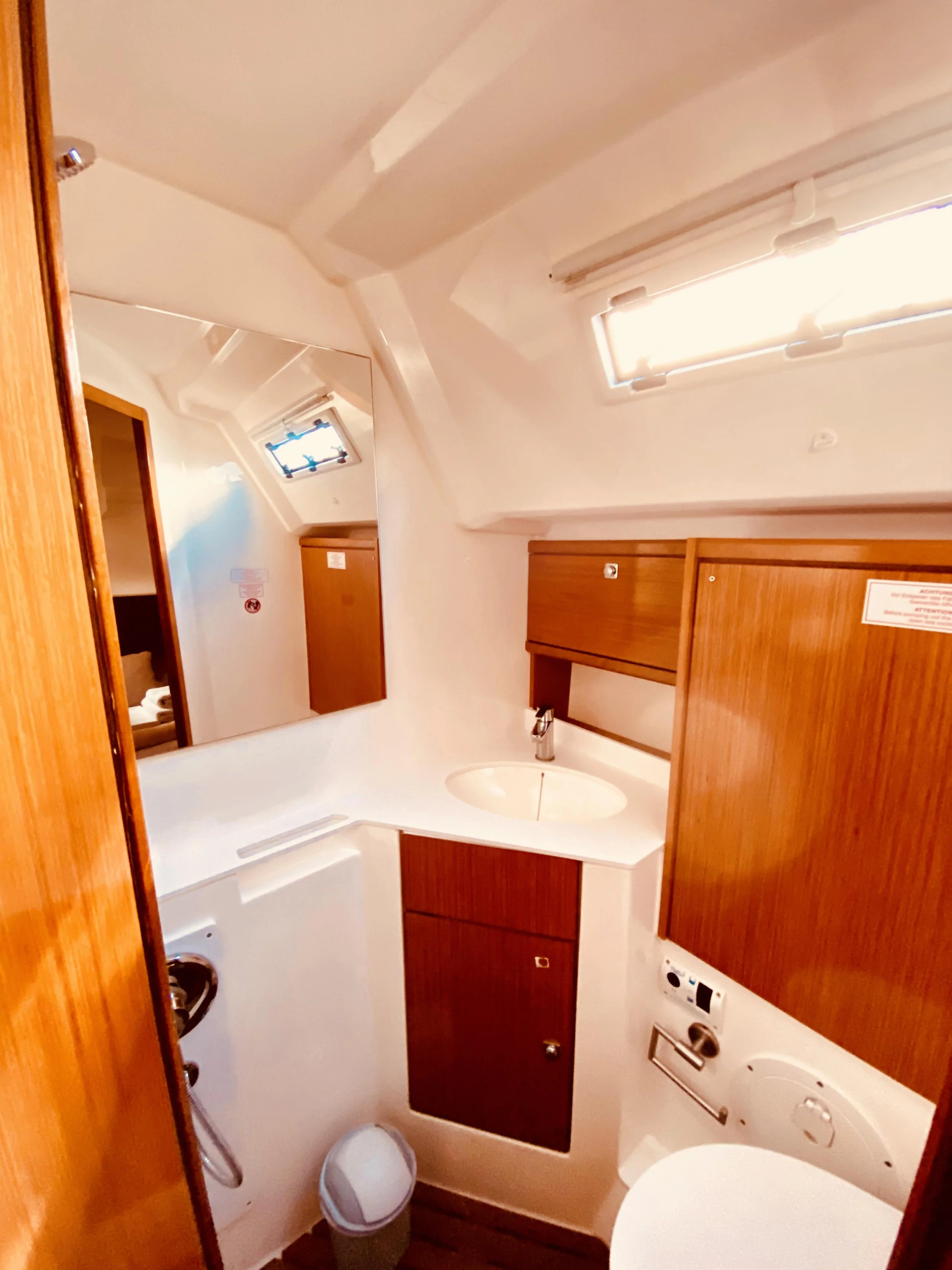 Bavaria Cruiser 46 Style (Euphoria (Pax 10))  - 2