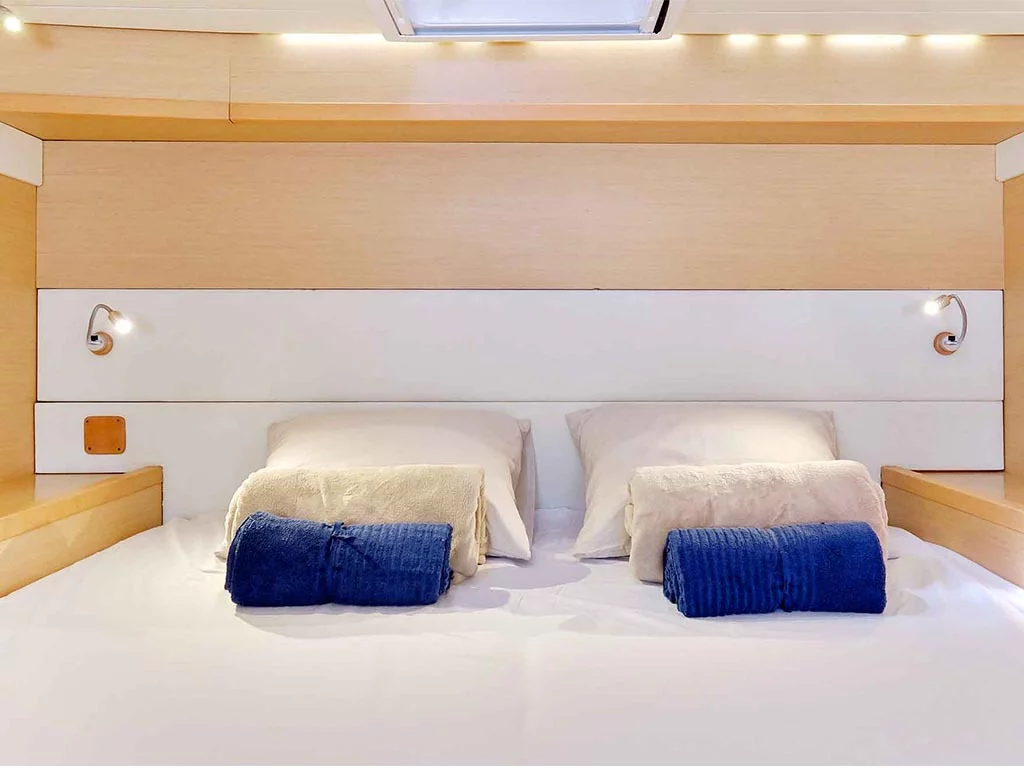 Lagoon 52 - 6 Cabin (Queen of Hearts ( - - Refit 2022))  - 6
