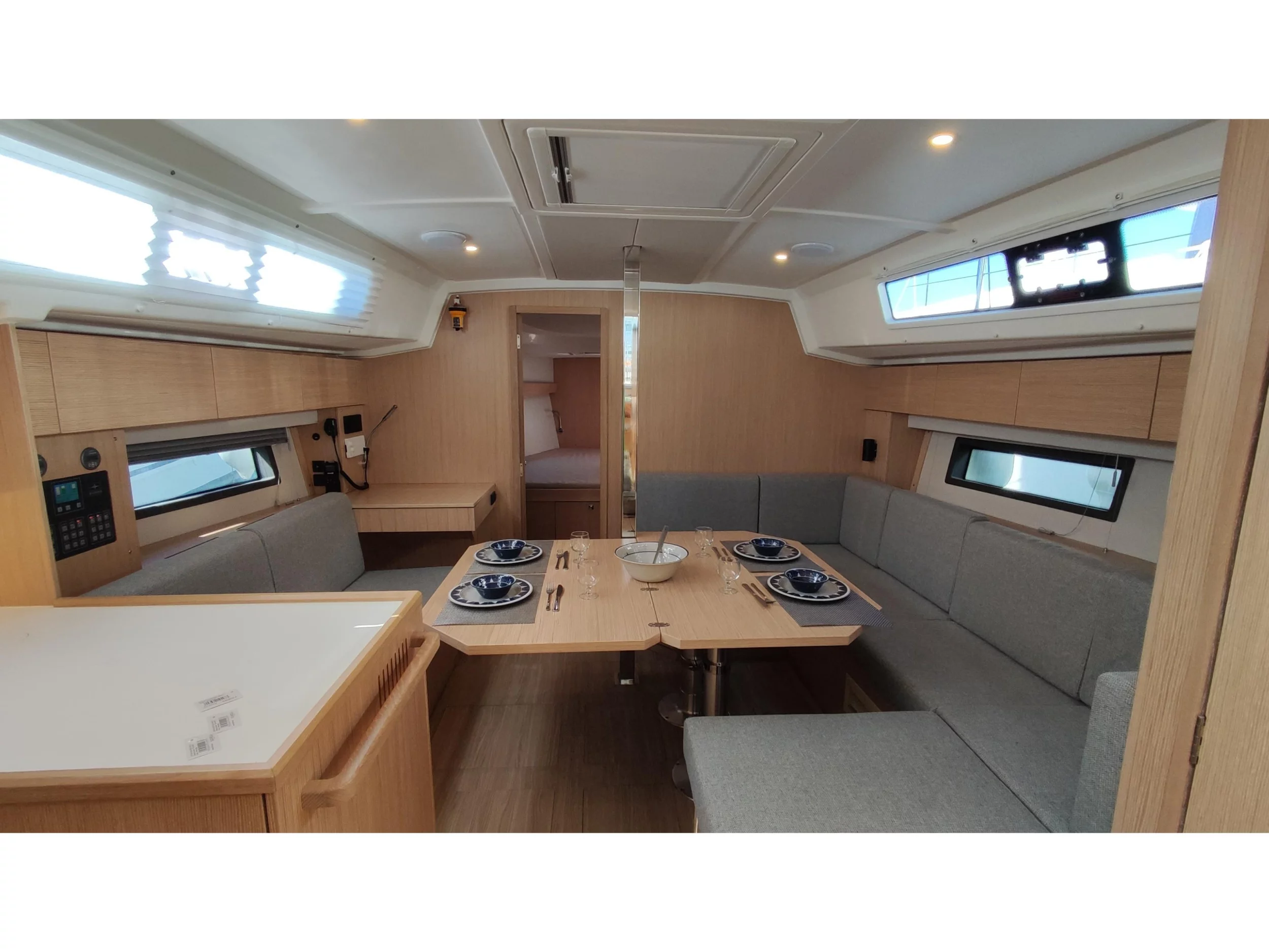 Bavaria C42 (Celestia) Interior image - 5