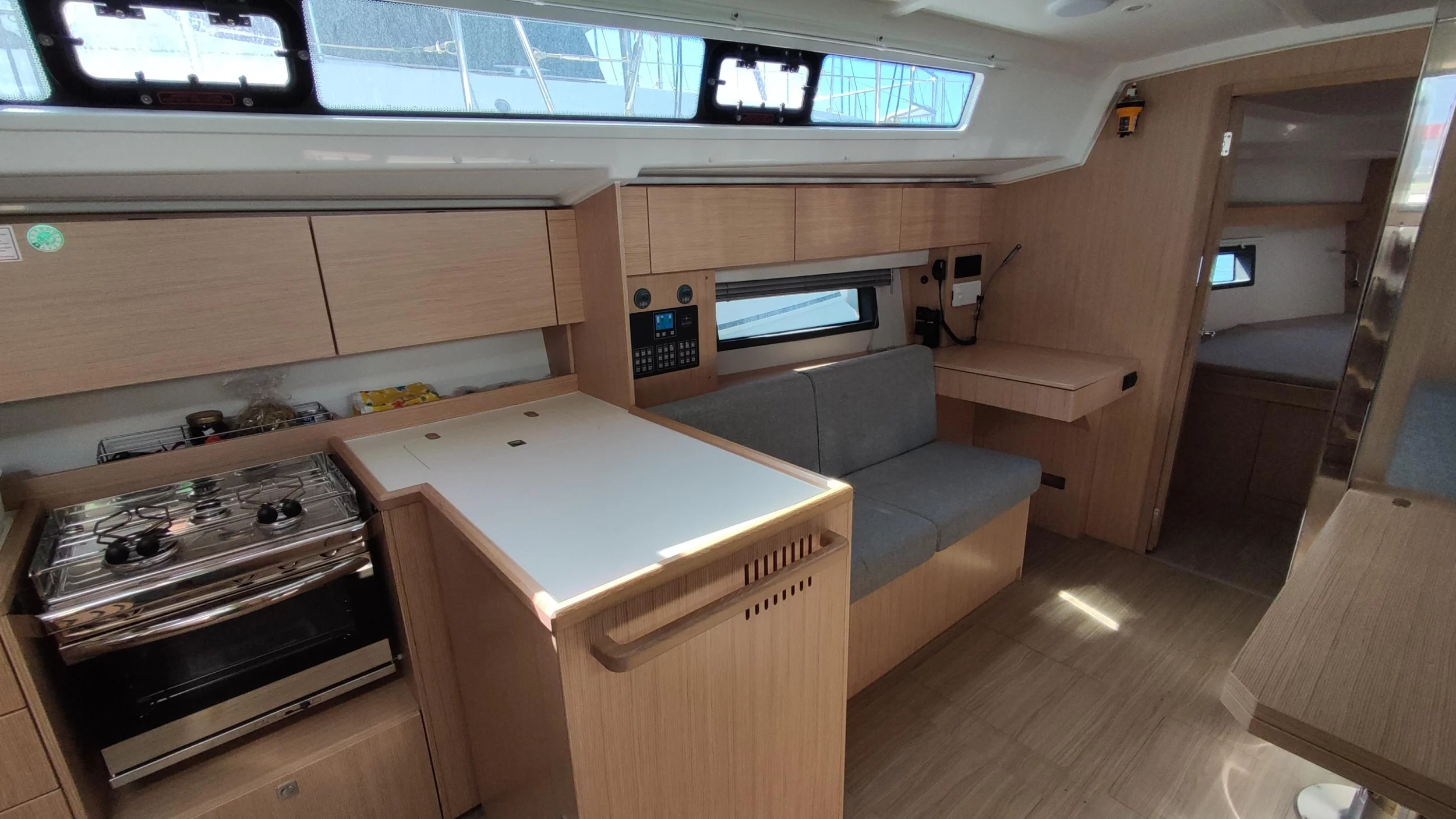 Bavaria C42 (Celestia)  - 3