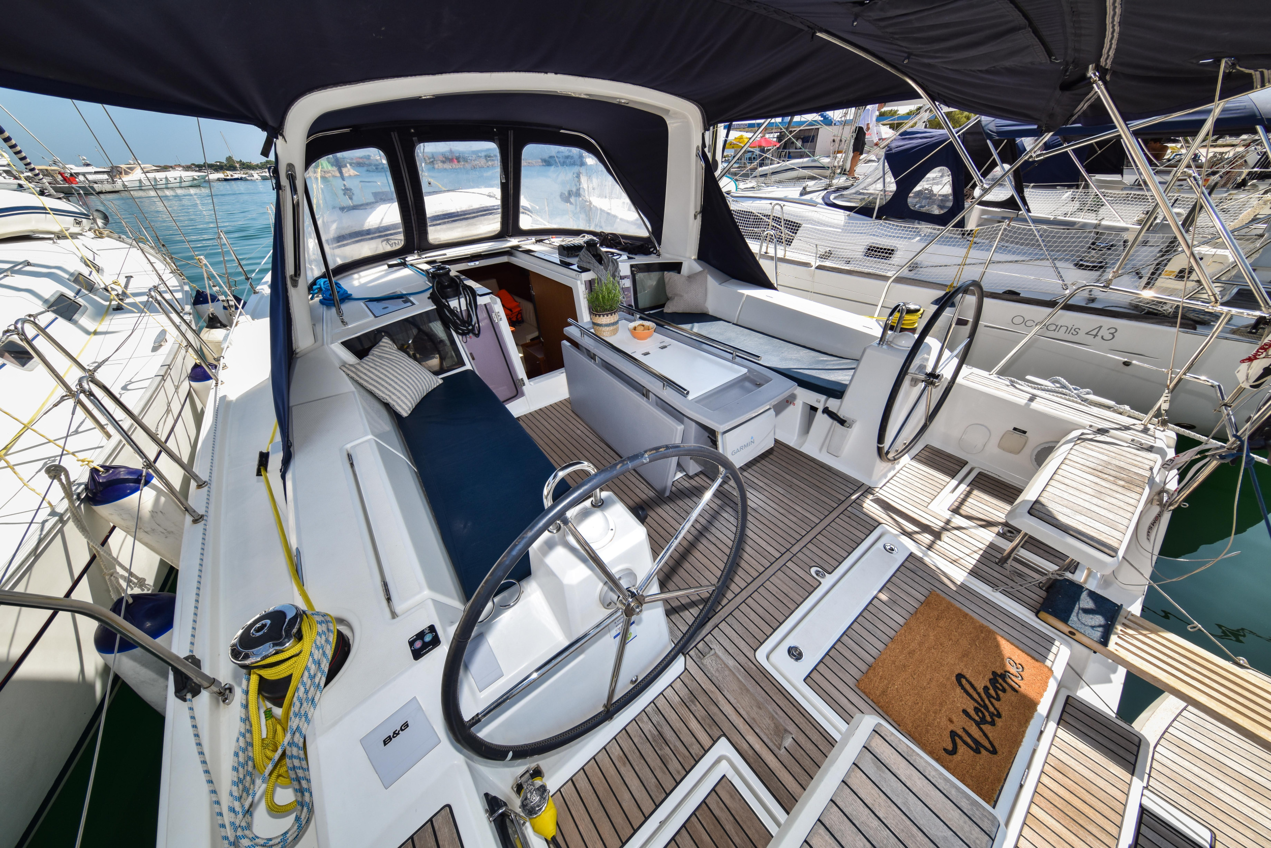 Photo #24 - Oceanis 41.1 (4Play) en Sukosan - 6774