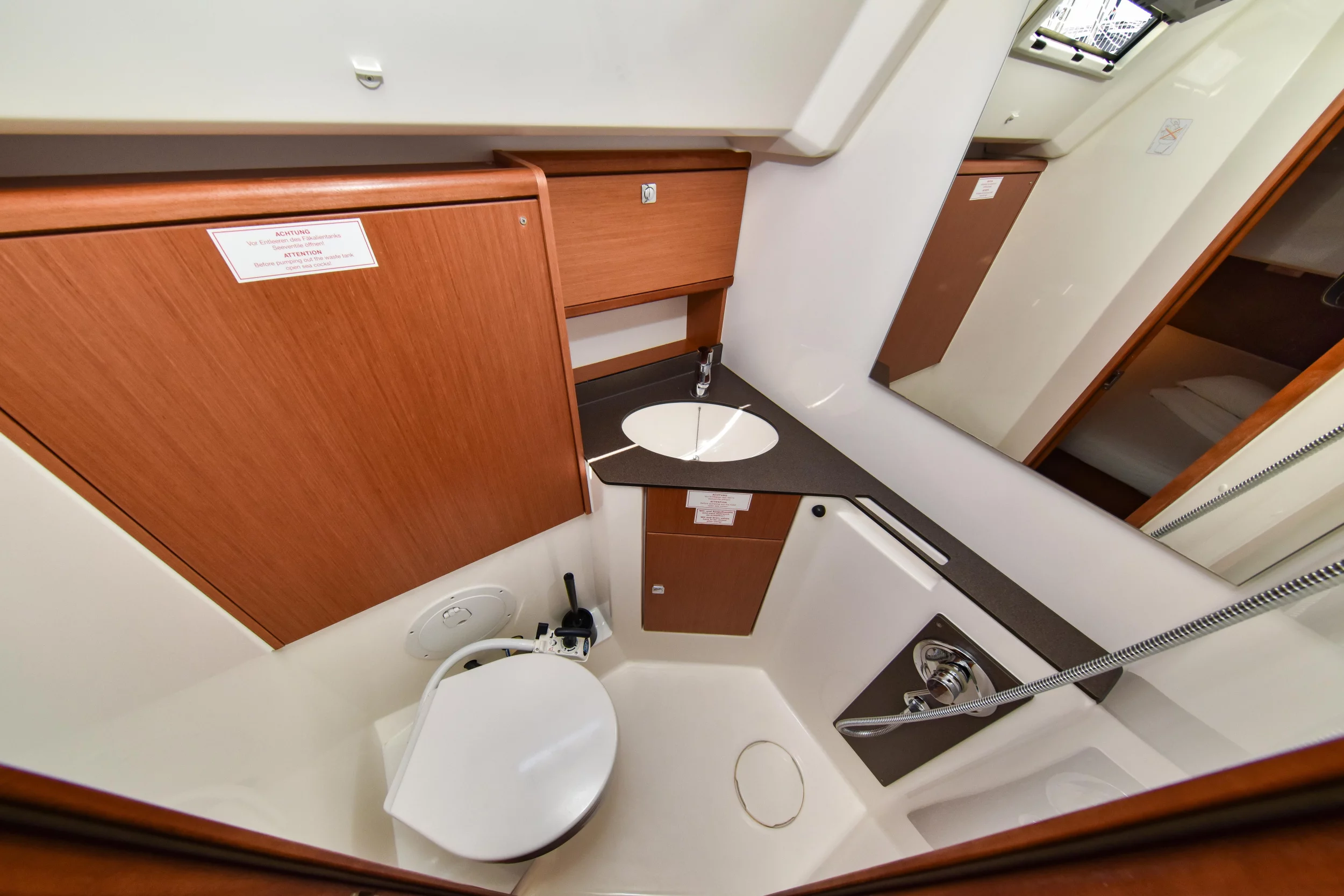 Bavaria Cruiser 46 (Paola)  - 15