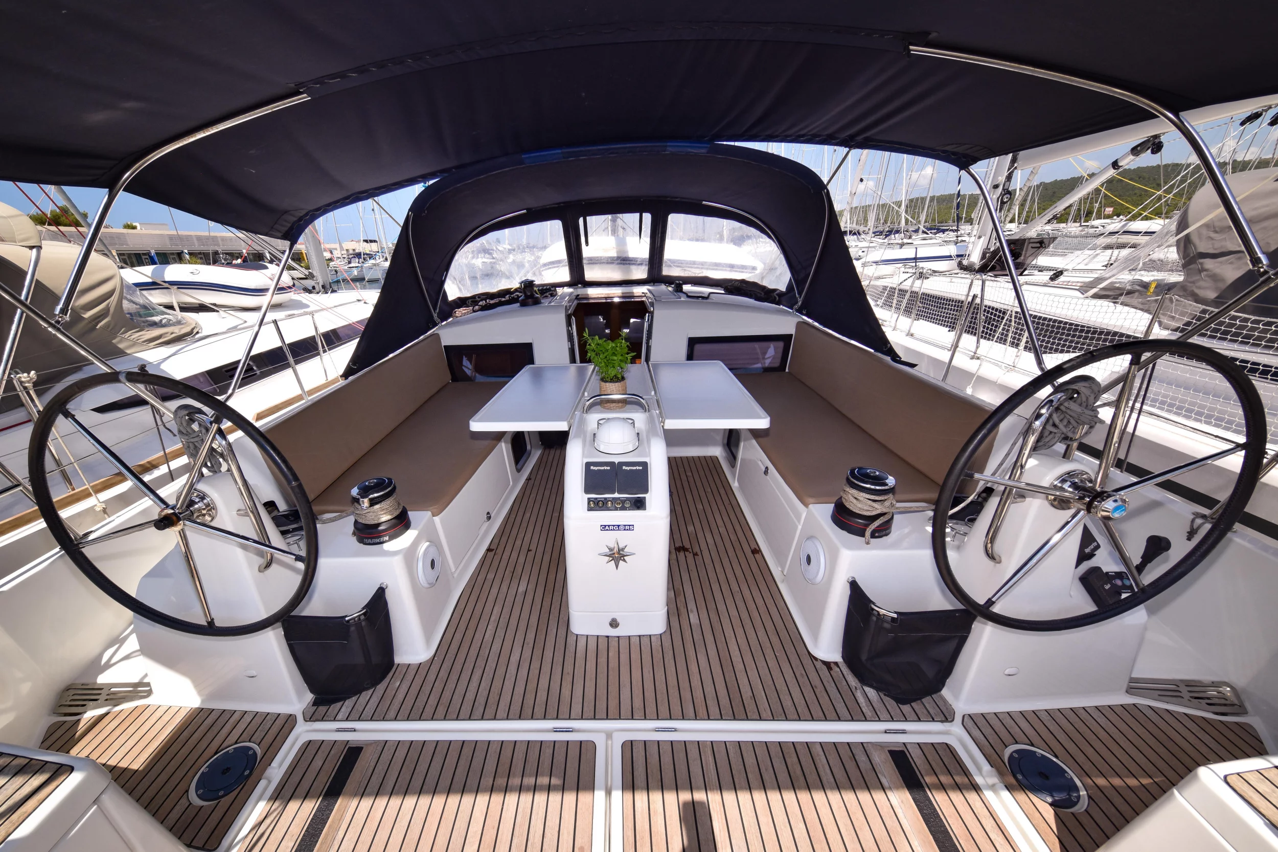 Sun Odyssey 490 (Swannabe)  - 19