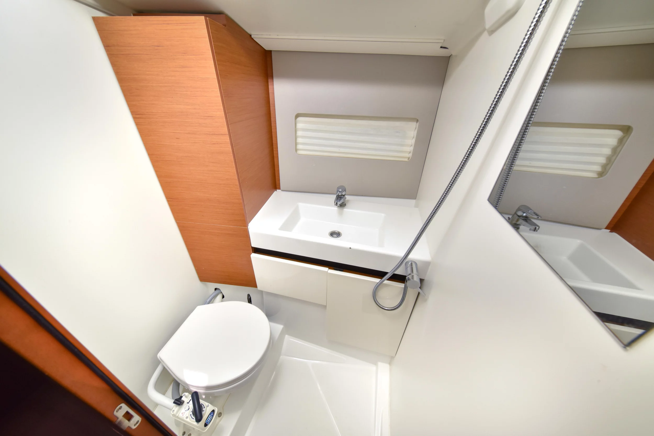 Sun Odyssey 490 (Swannabe)  - 39