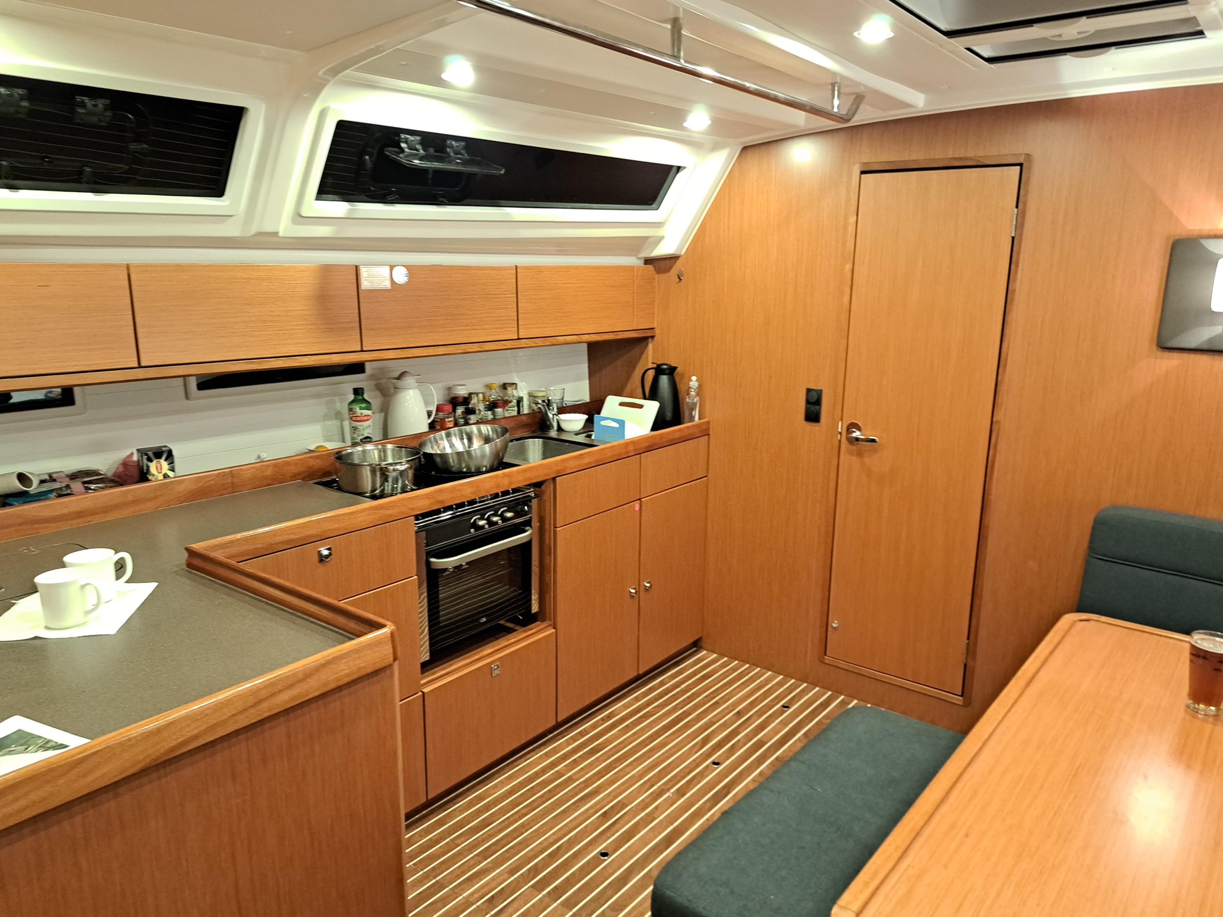 Bavaria Cruiser 46 — photo 3