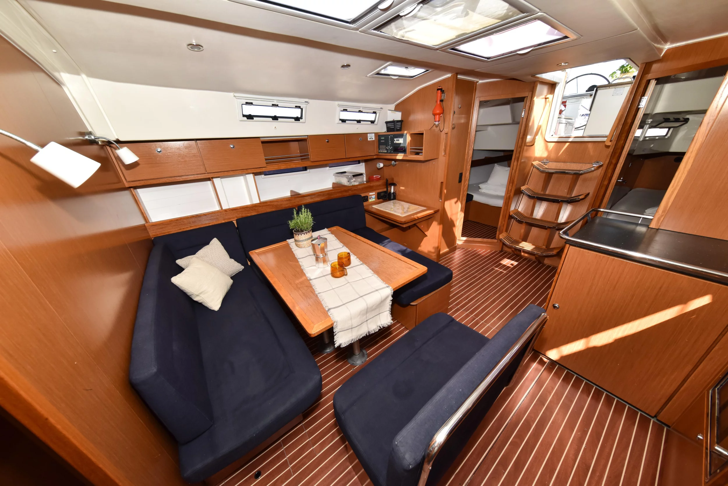 Bavaria 45 Cruiser (Controvento)  - 3