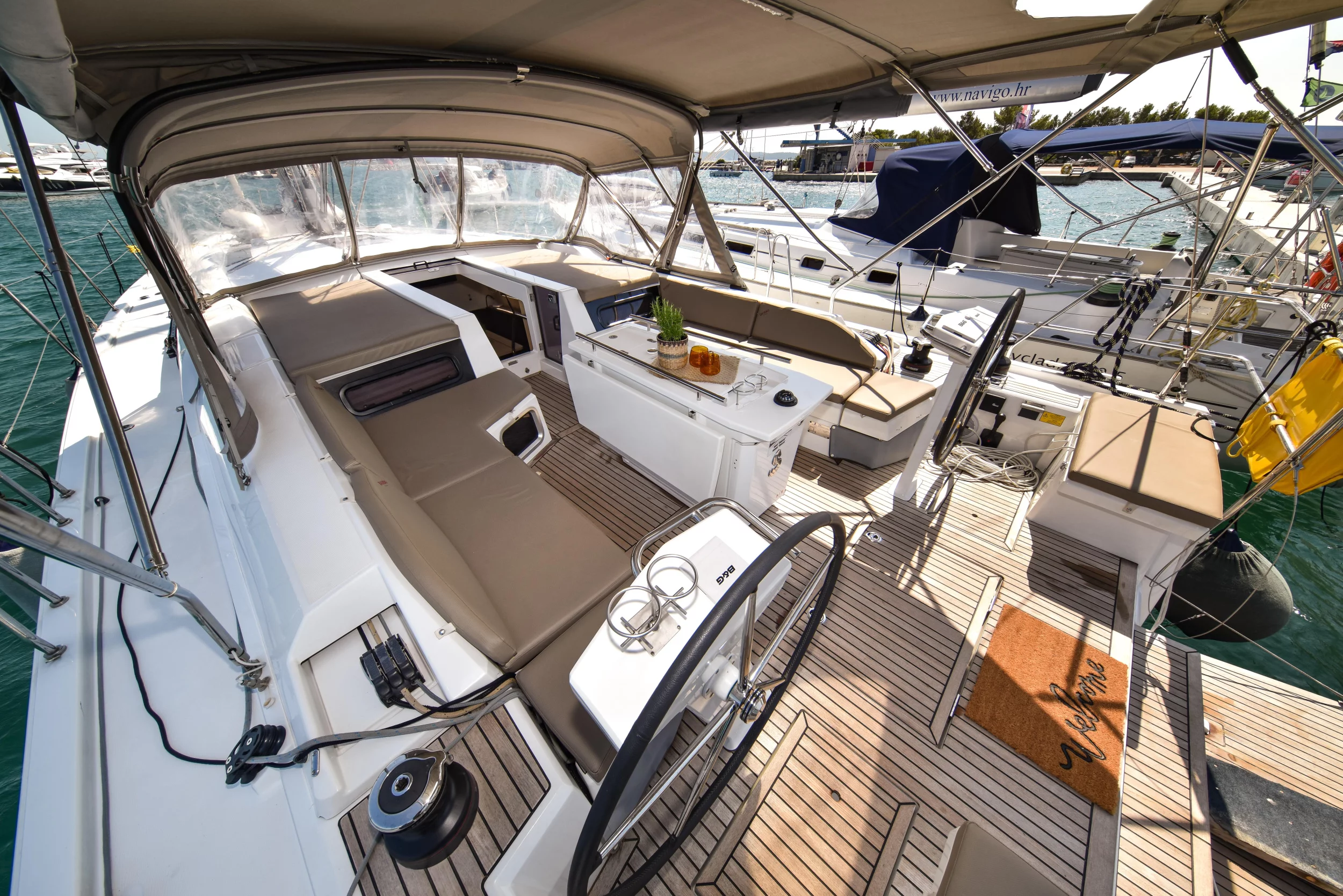 Oceanis 51.1 (Dodo)  - 8