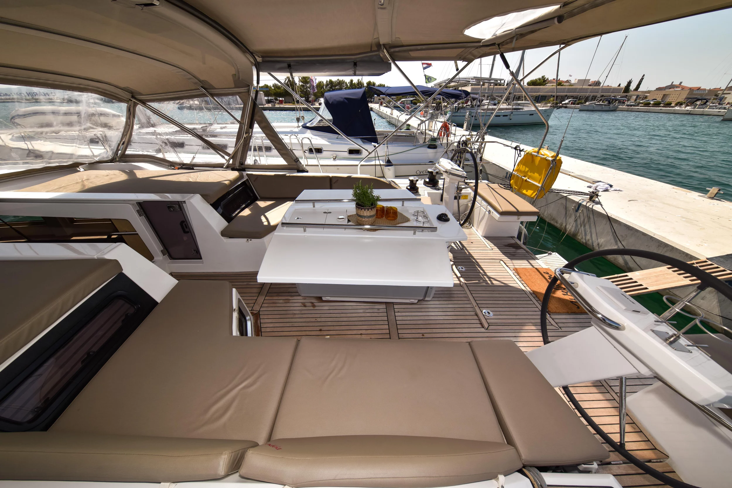 Oceanis 51.1 (Dodo)  - 36