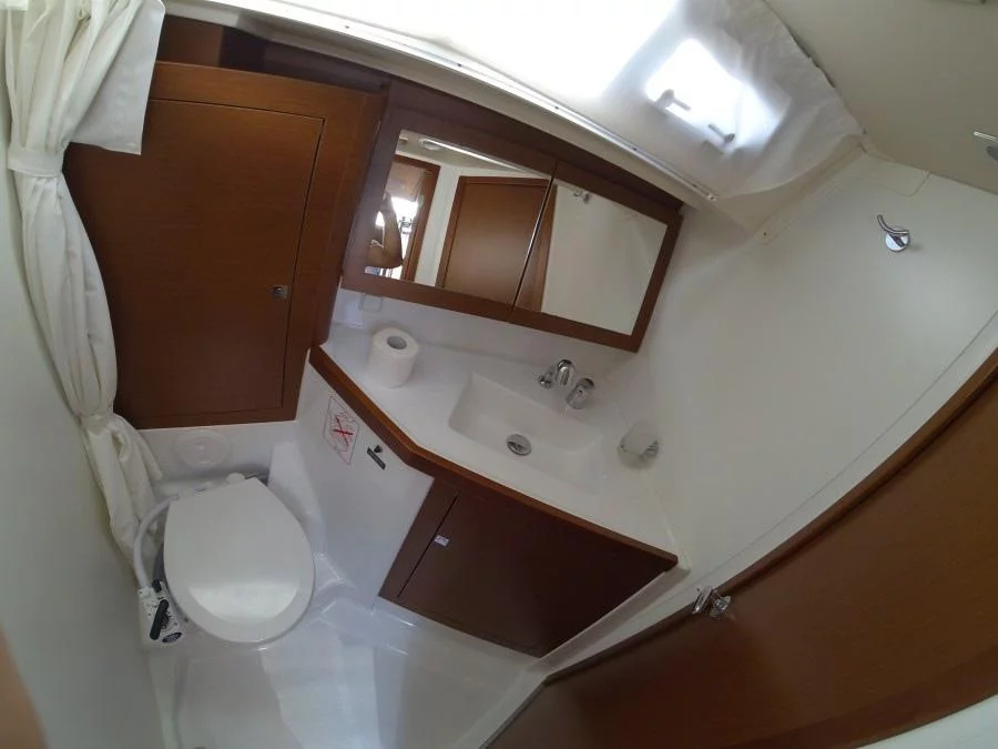 Oceanis 45 (Neška II) Oceanis 45 - 4