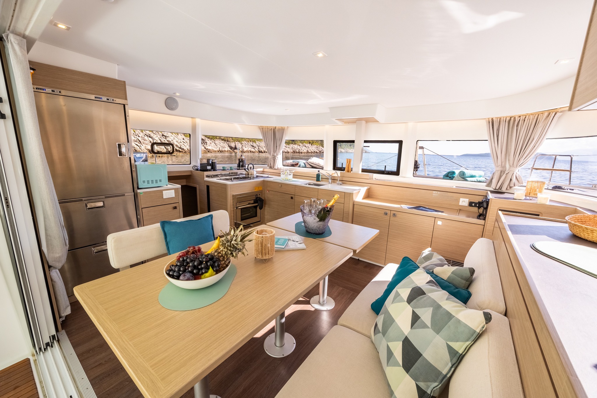 Photo #6 - Lagoon 43[G] (ZOE) in Lefkada - 64044