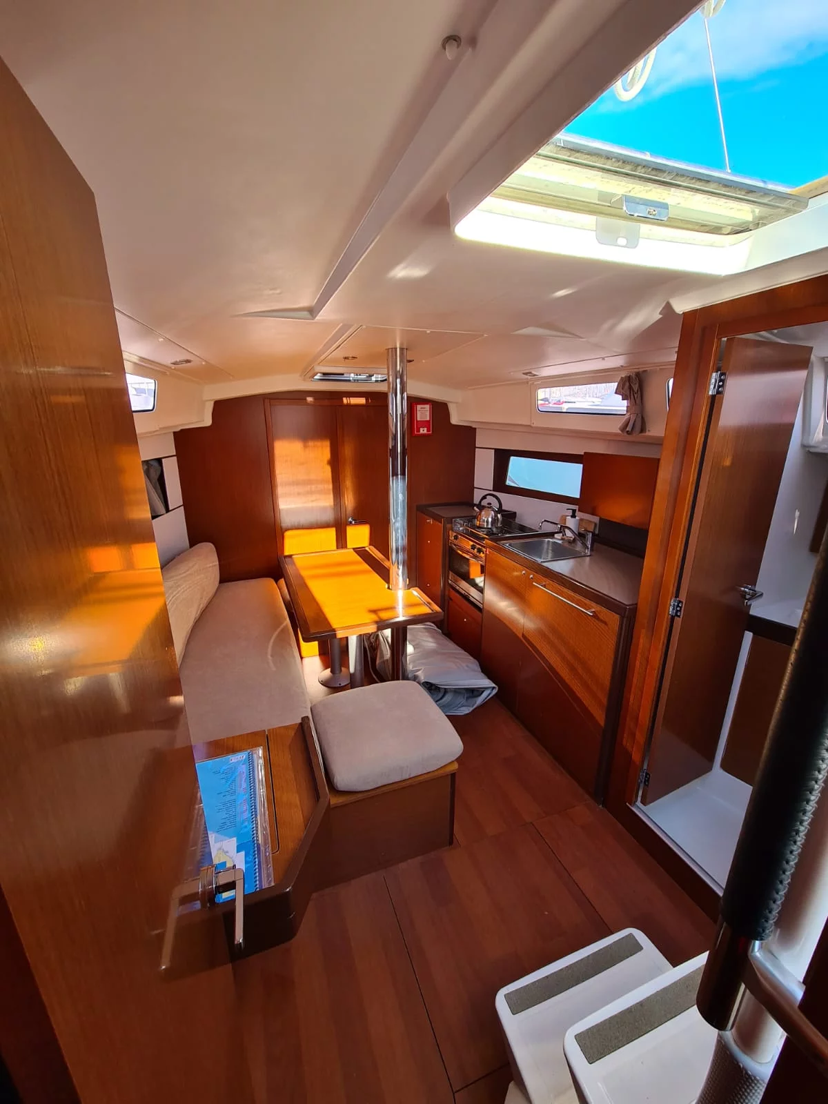 Oceanis 35.1 (LAMPUGA)  - 4