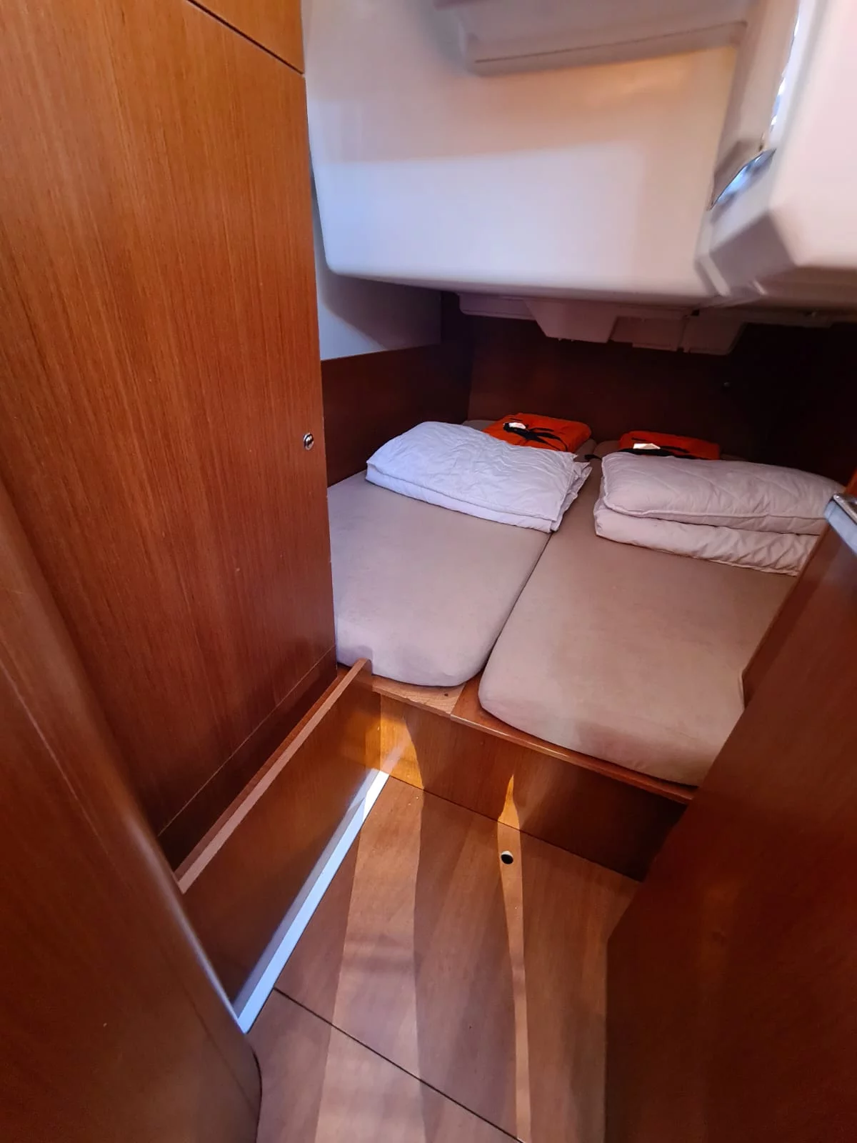 Oceanis 35.1 (LAMPUGA)  - 12