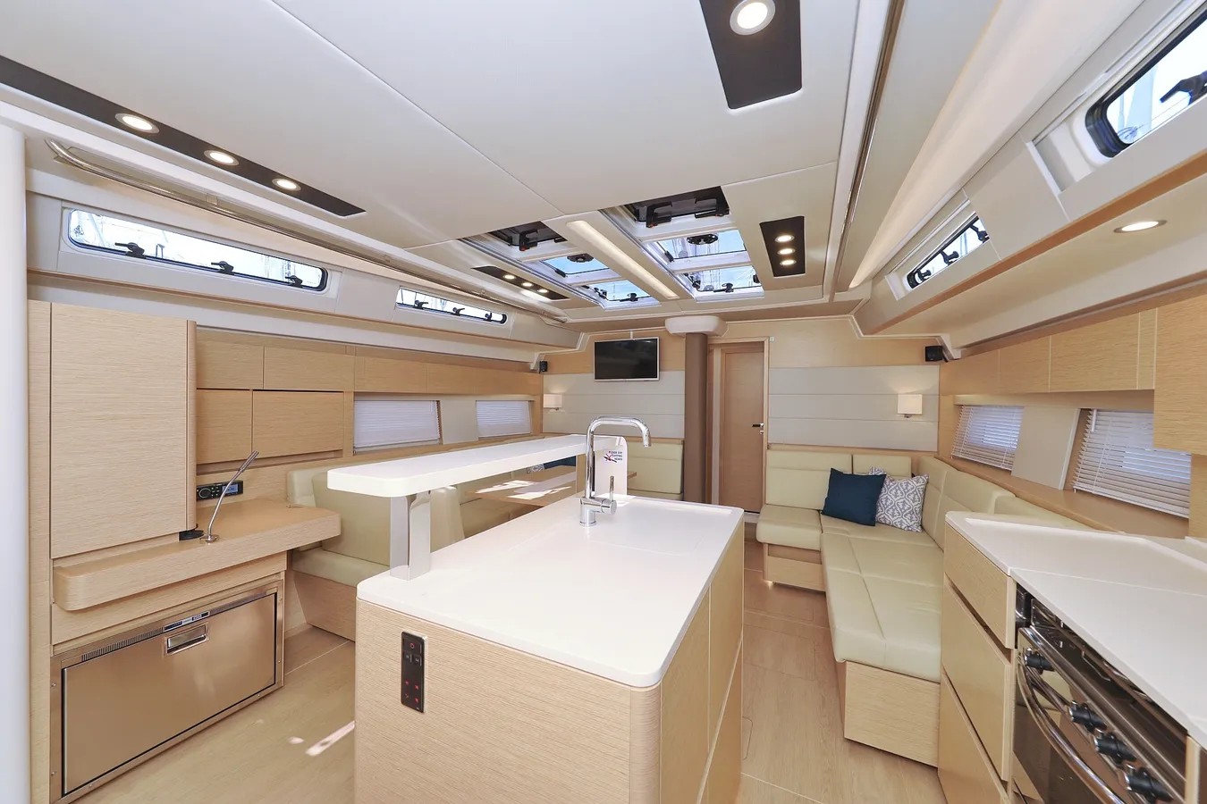 Hanse 588 — photo 18