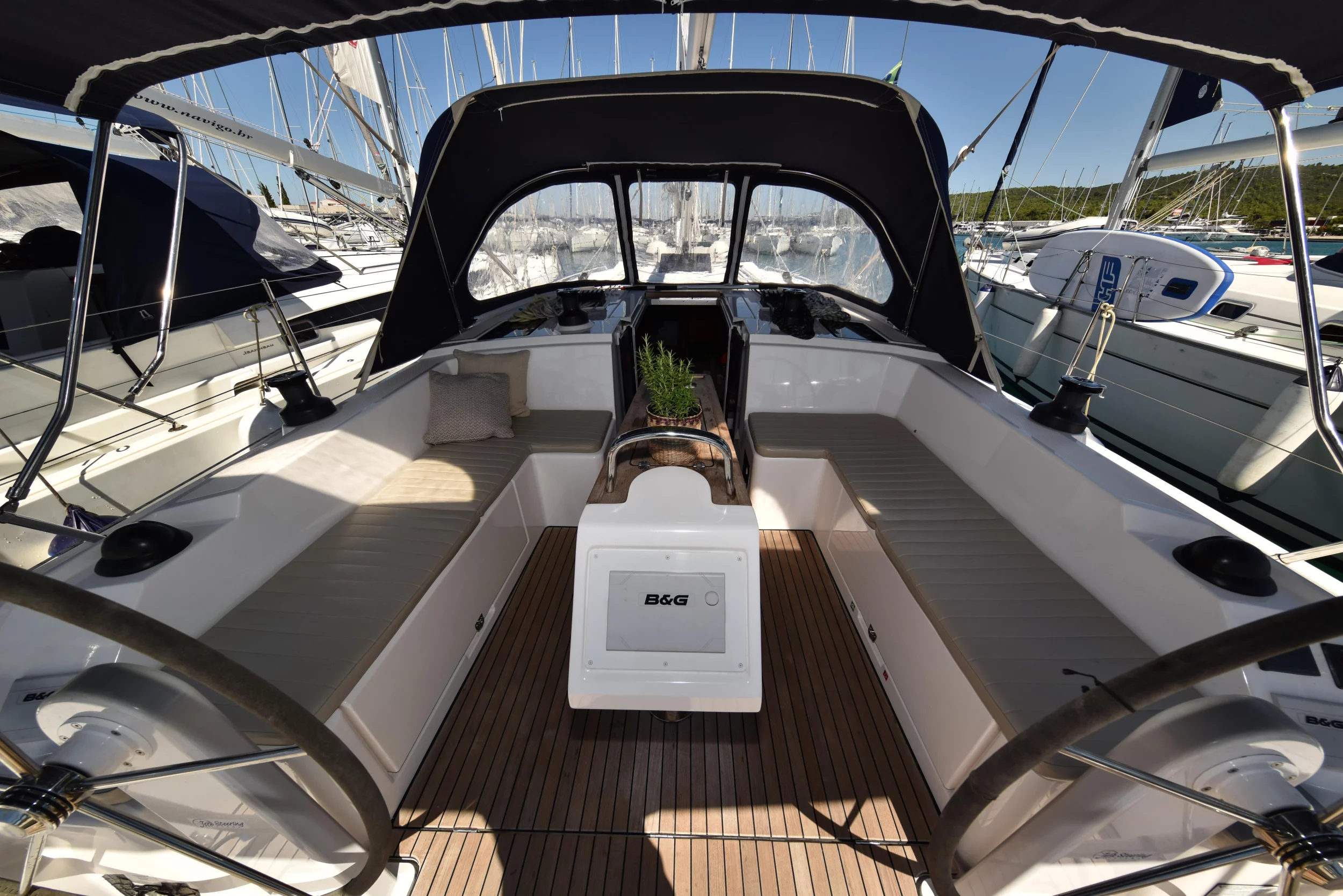Bavaria C42 (Bella)  - 18