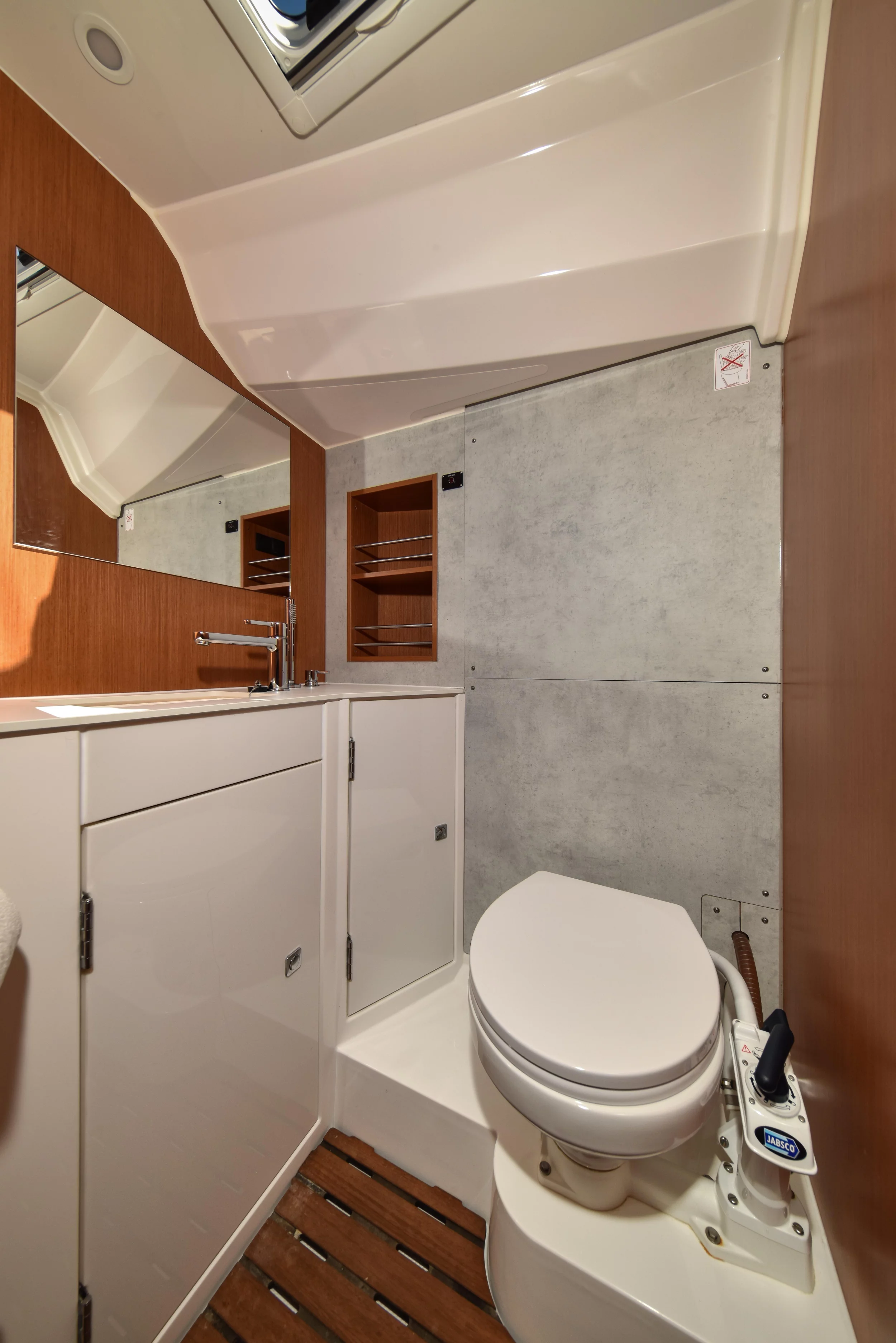 Bavaria C42 (Bella)  - 31