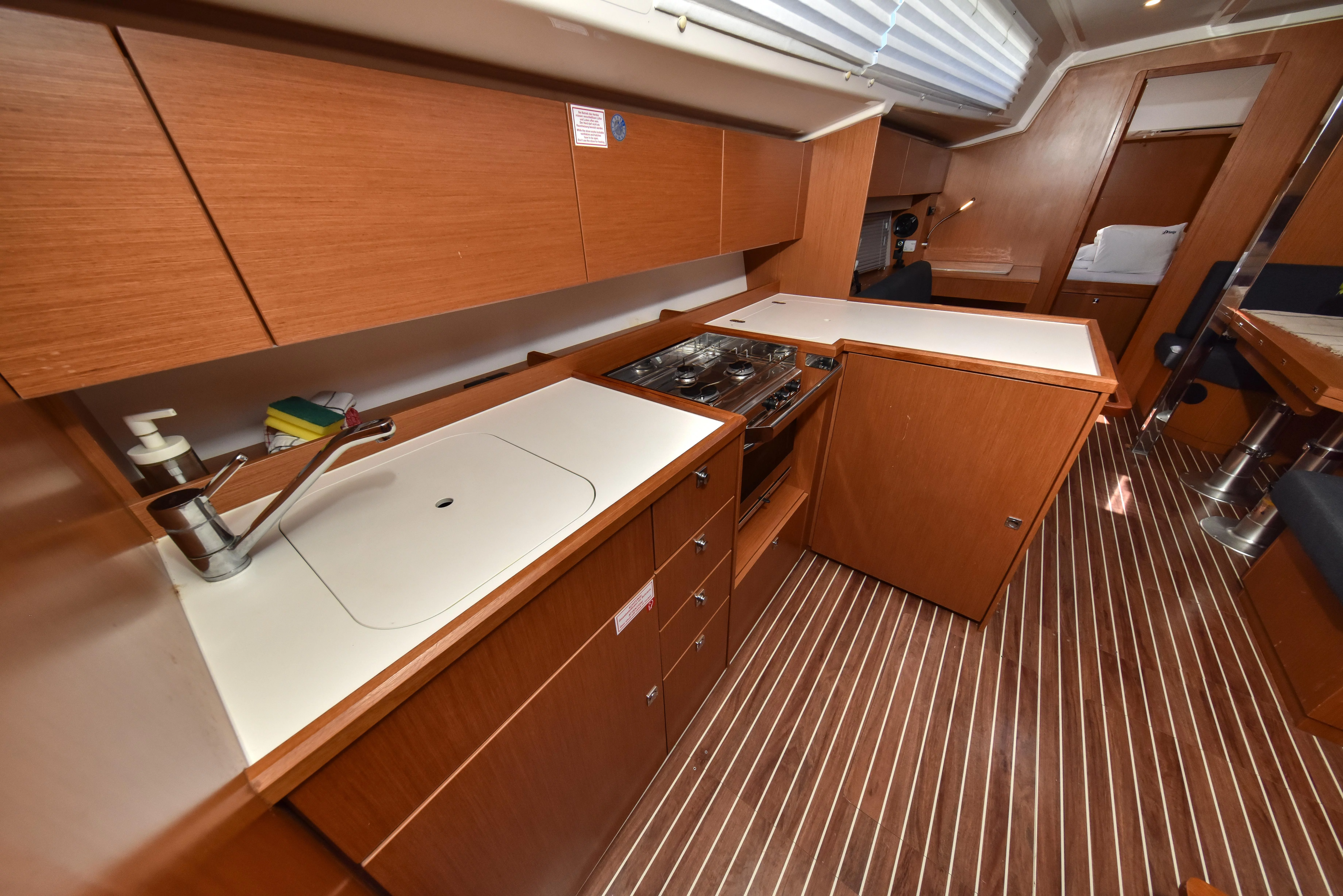 Bavaria C42 (Bella)  - 4