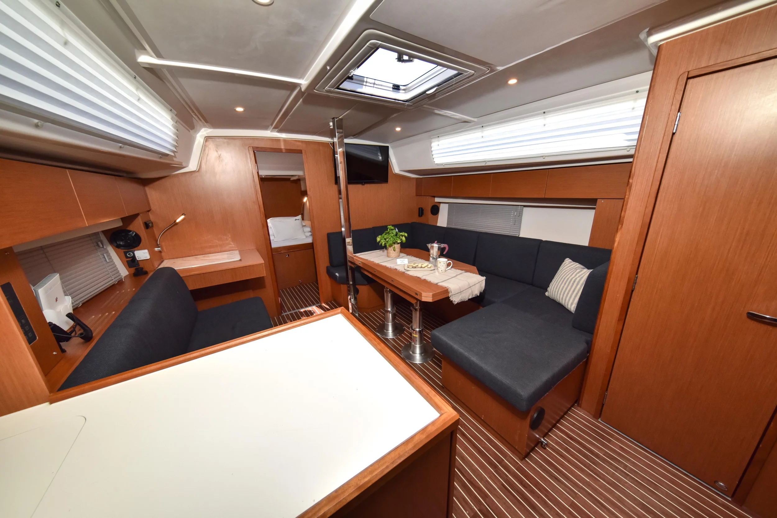Bavaria C42 (Bella)  - 6