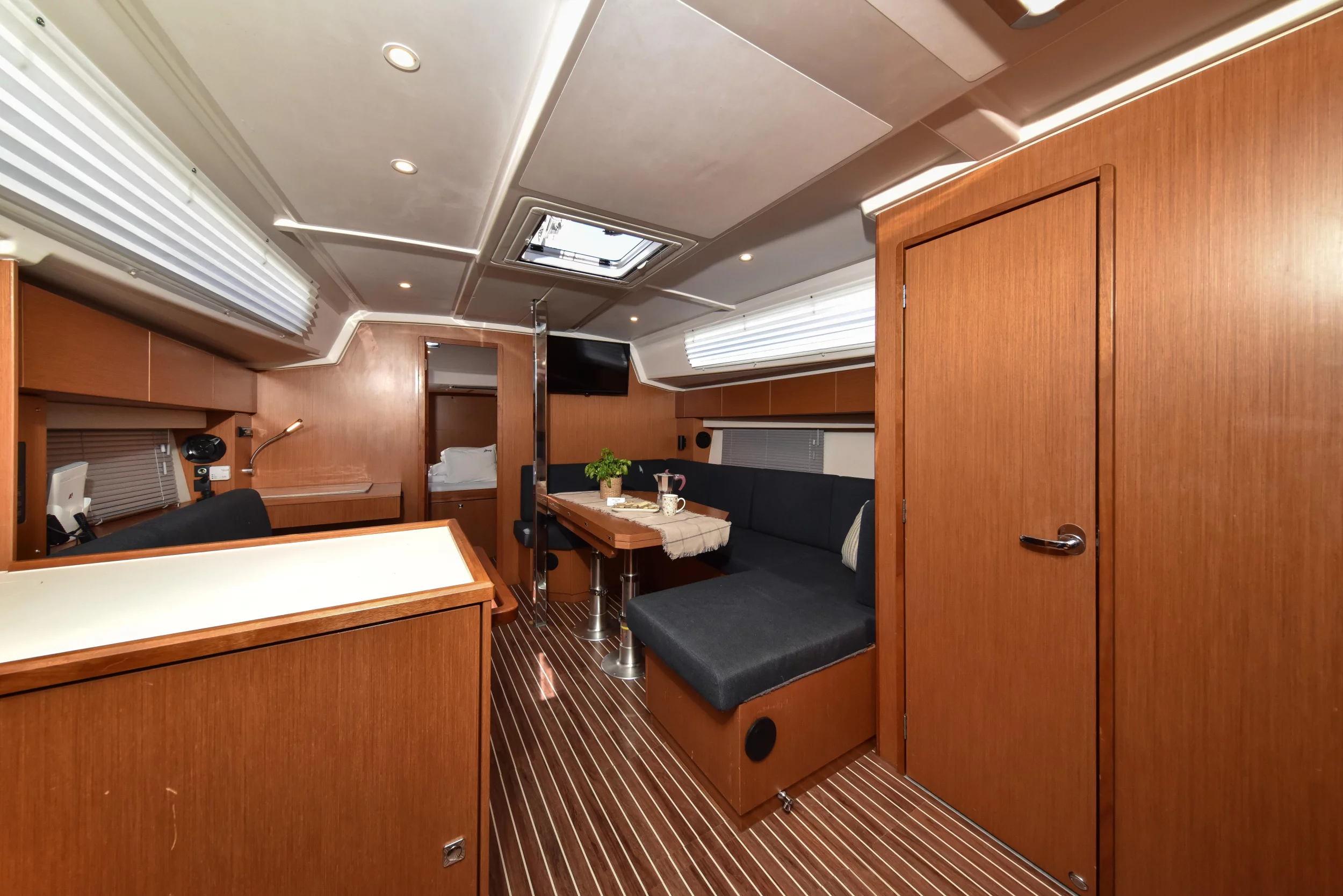 Bavaria C42 (Bella)  - 41