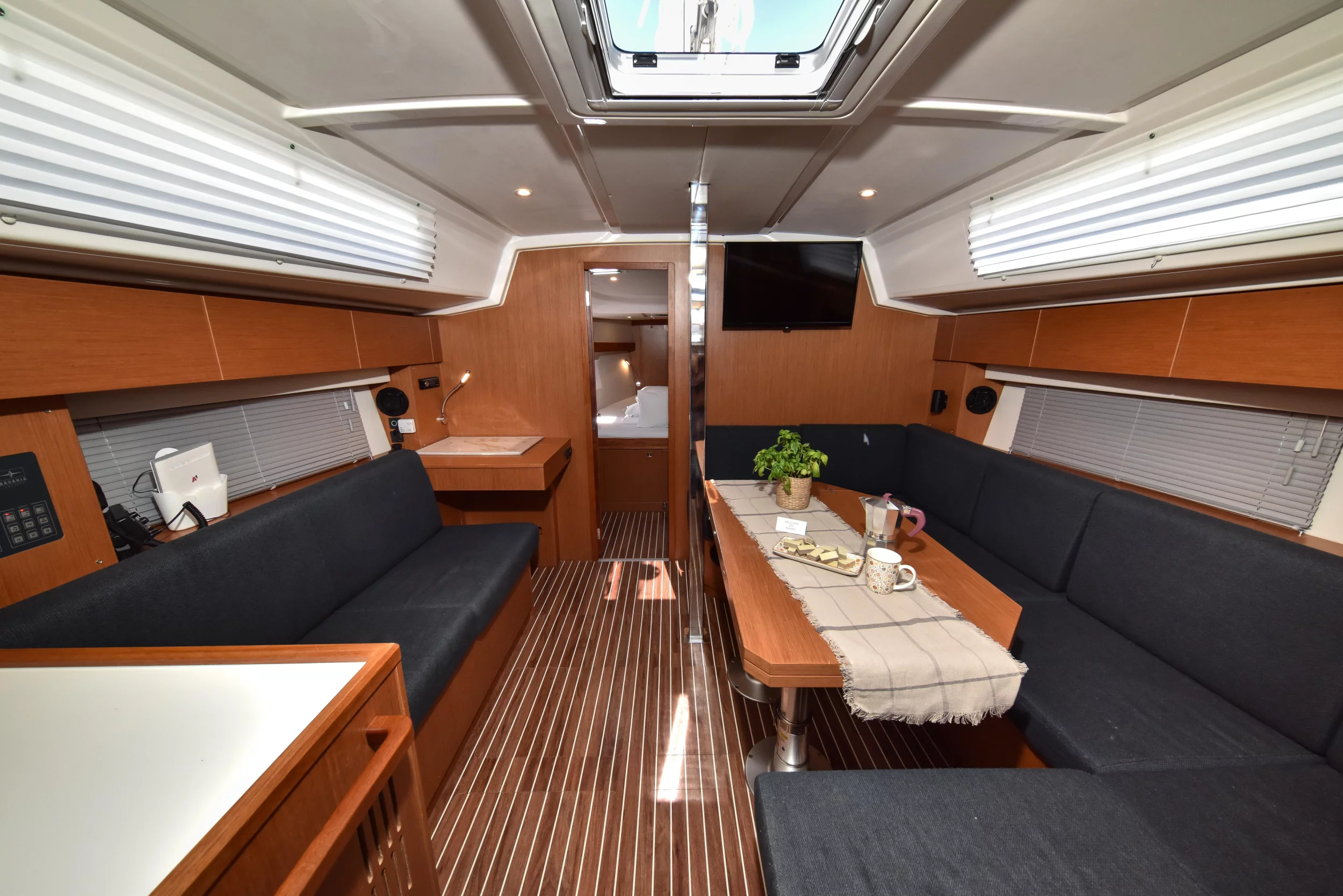 Bavaria C42 (Bella)  - 32