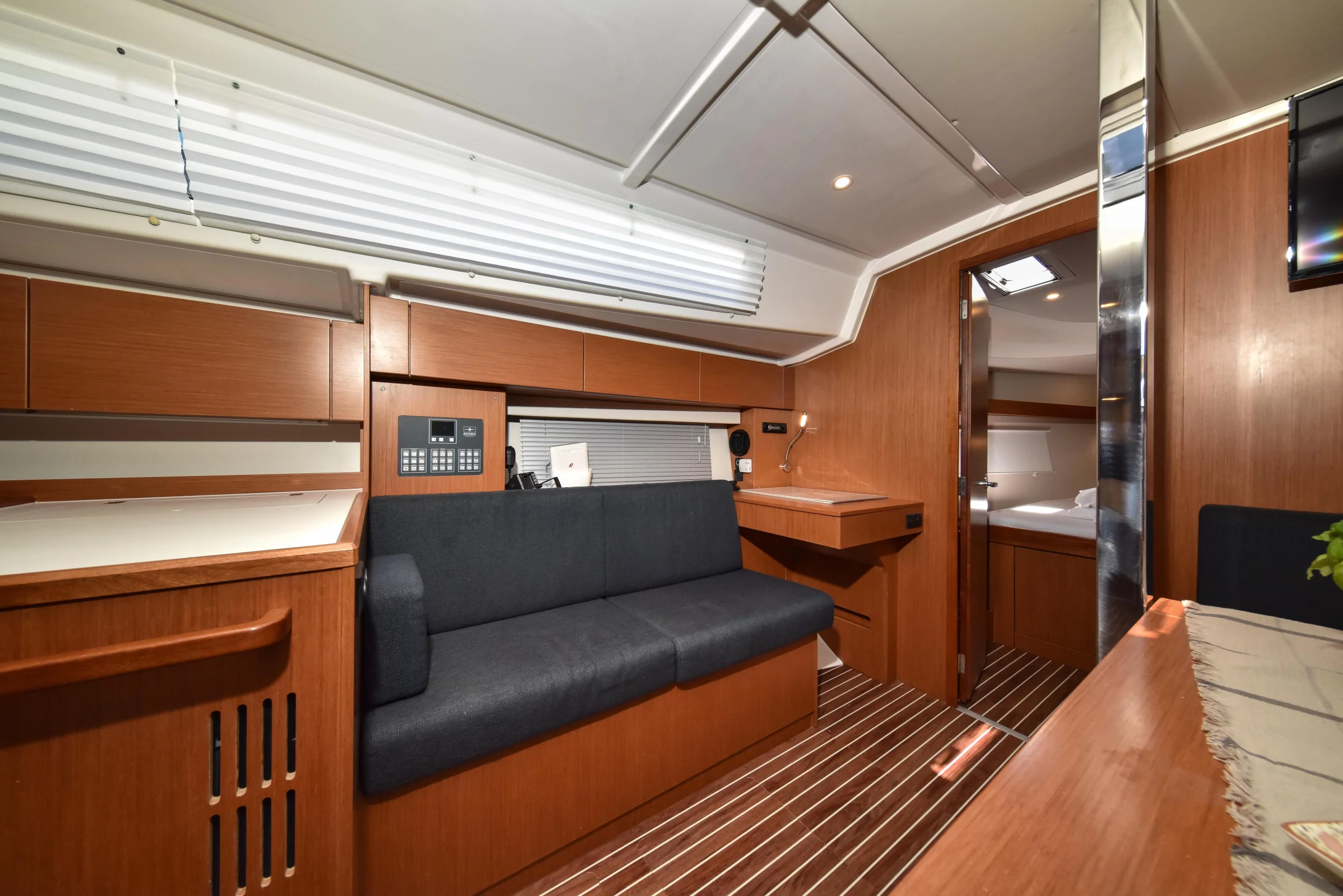 Bavaria C42 (Bella)  - 8