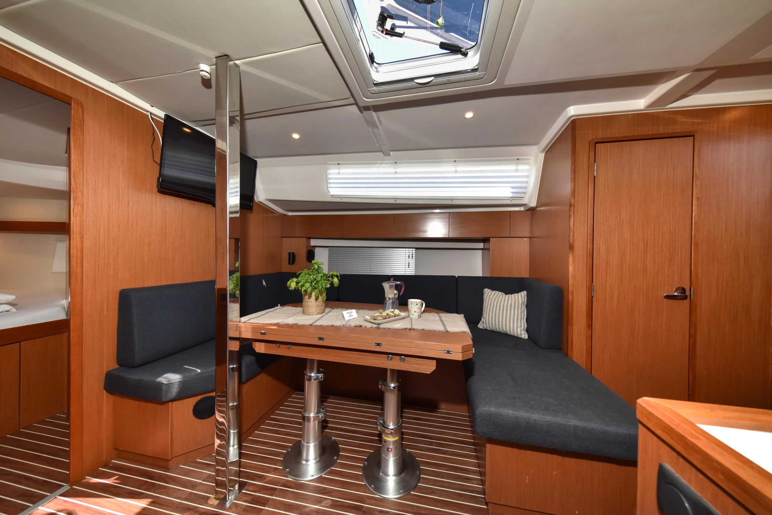 Bavaria C42 (Bella)  - 21