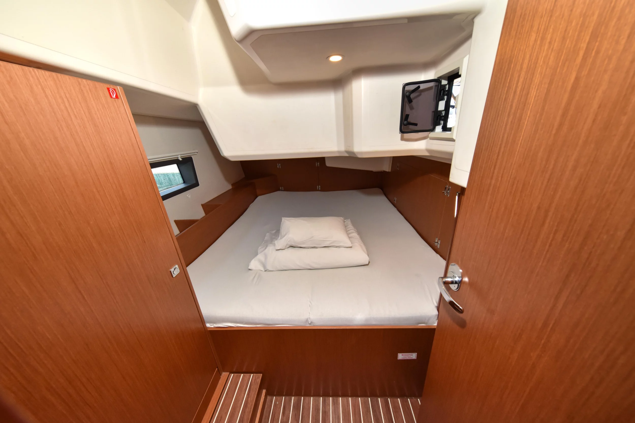 Bavaria C42 (Bella)  - 42