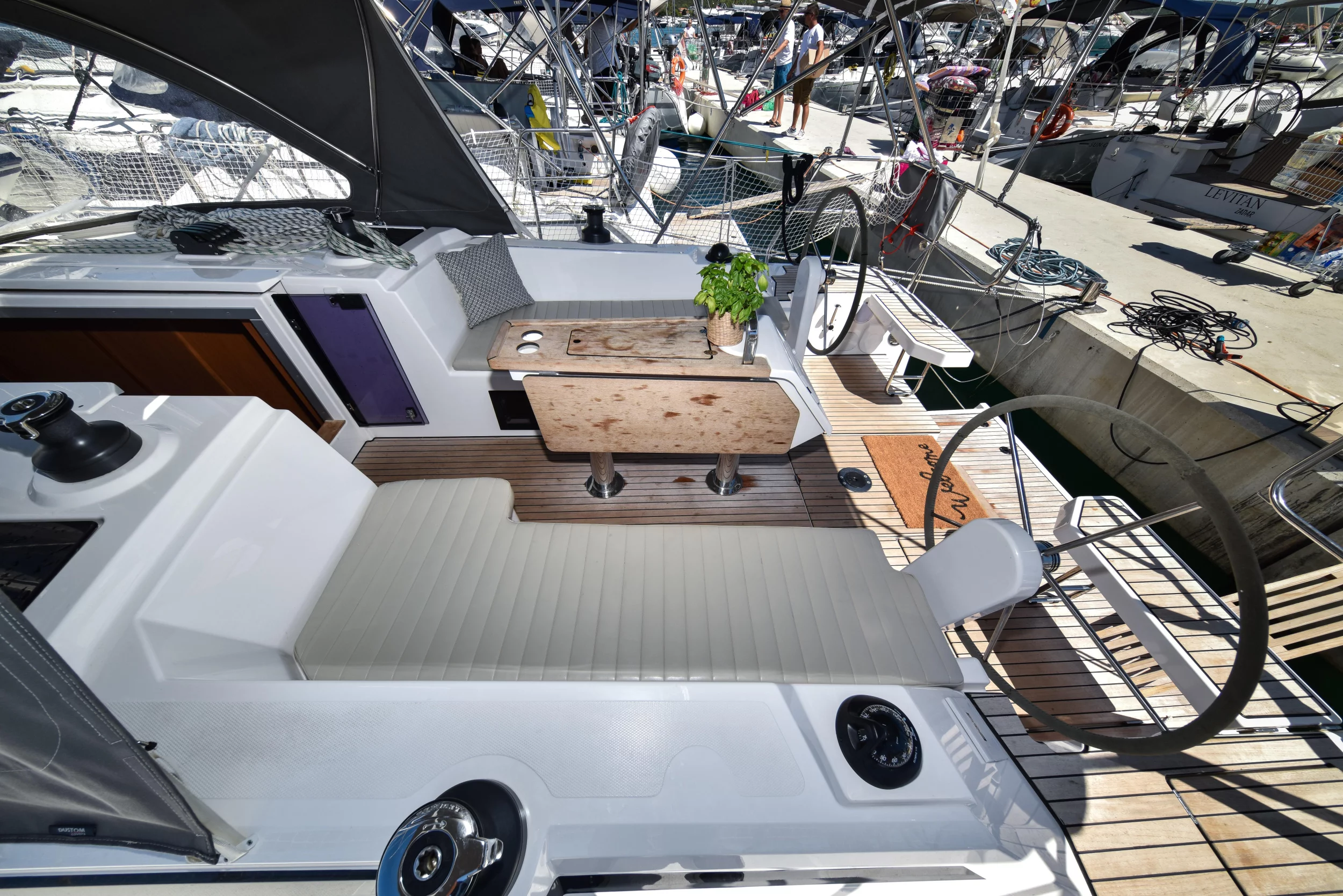 Bavaria C38 (Seka VI)  - 1
