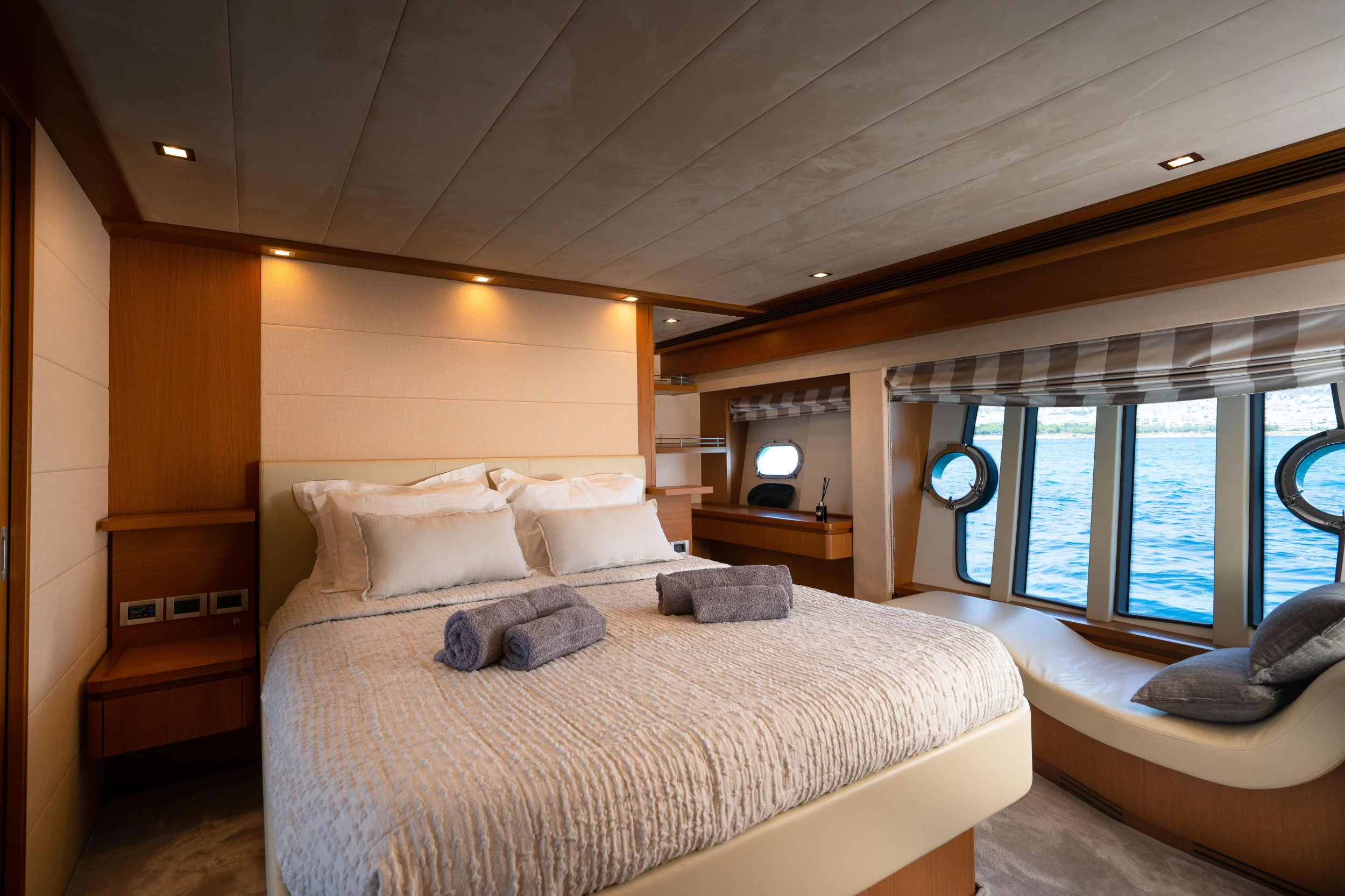 Ferretti 780 (Nineteen)  - 7