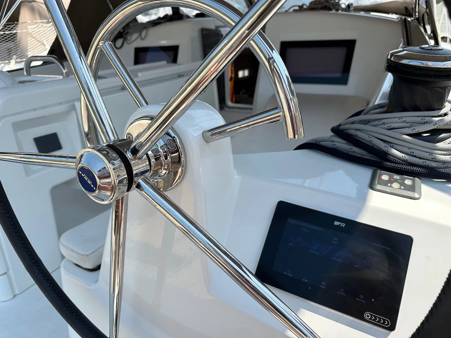 Sun Odyssey 410 (Wind Kiss)  - 8